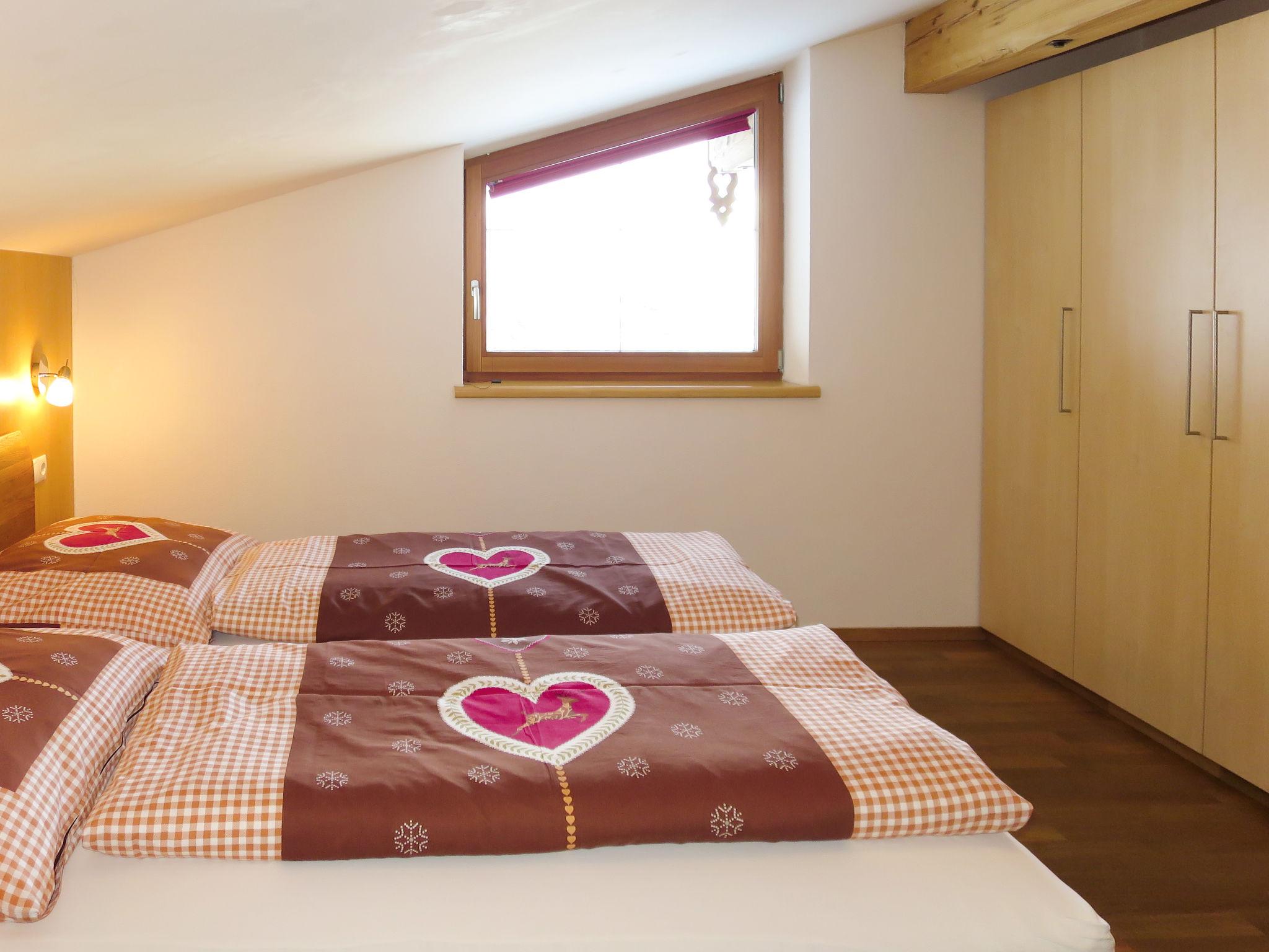 Foto 15 - Appartamento con 4 camere da letto a Fügenberg con vista sulle montagne