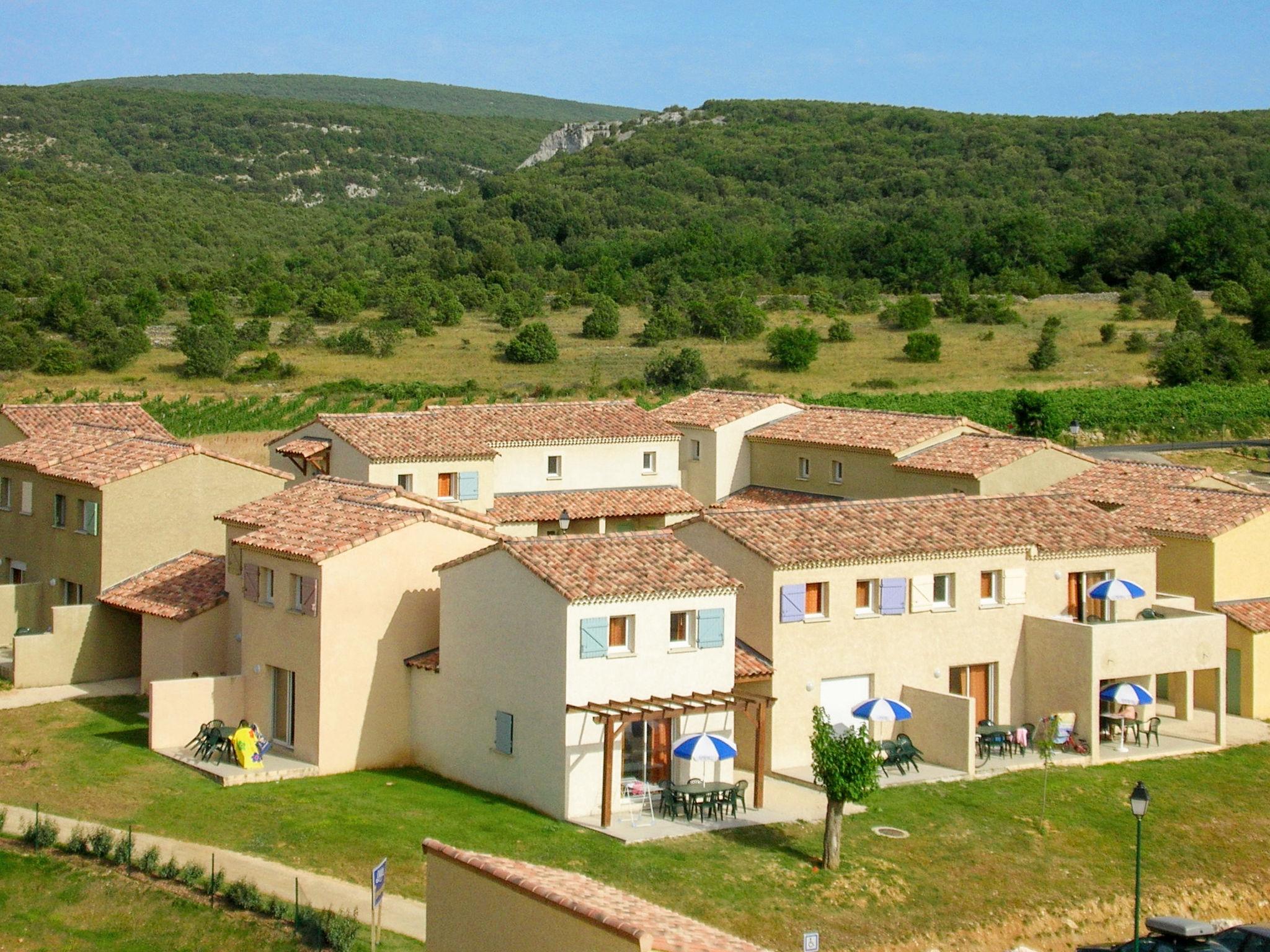 Foto 13 - Casa con 2 camere da letto a Salavas con piscina e terrazza