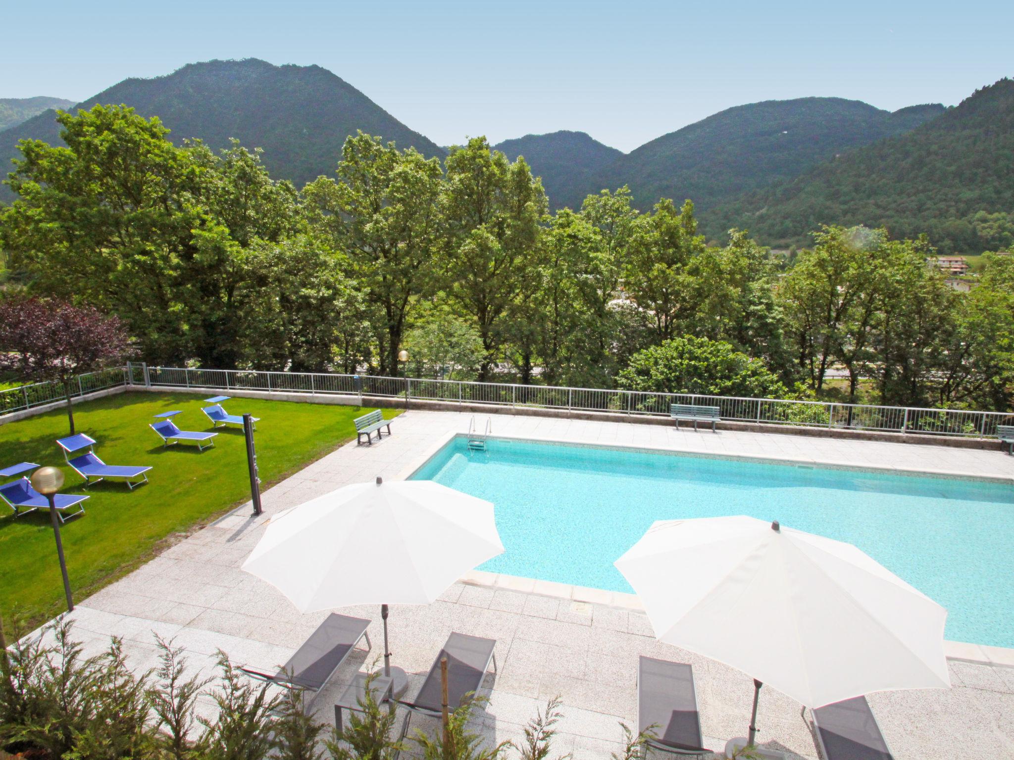 Photo 18 - Appartement de 2 chambres à Idro avec piscine et vues sur la montagne