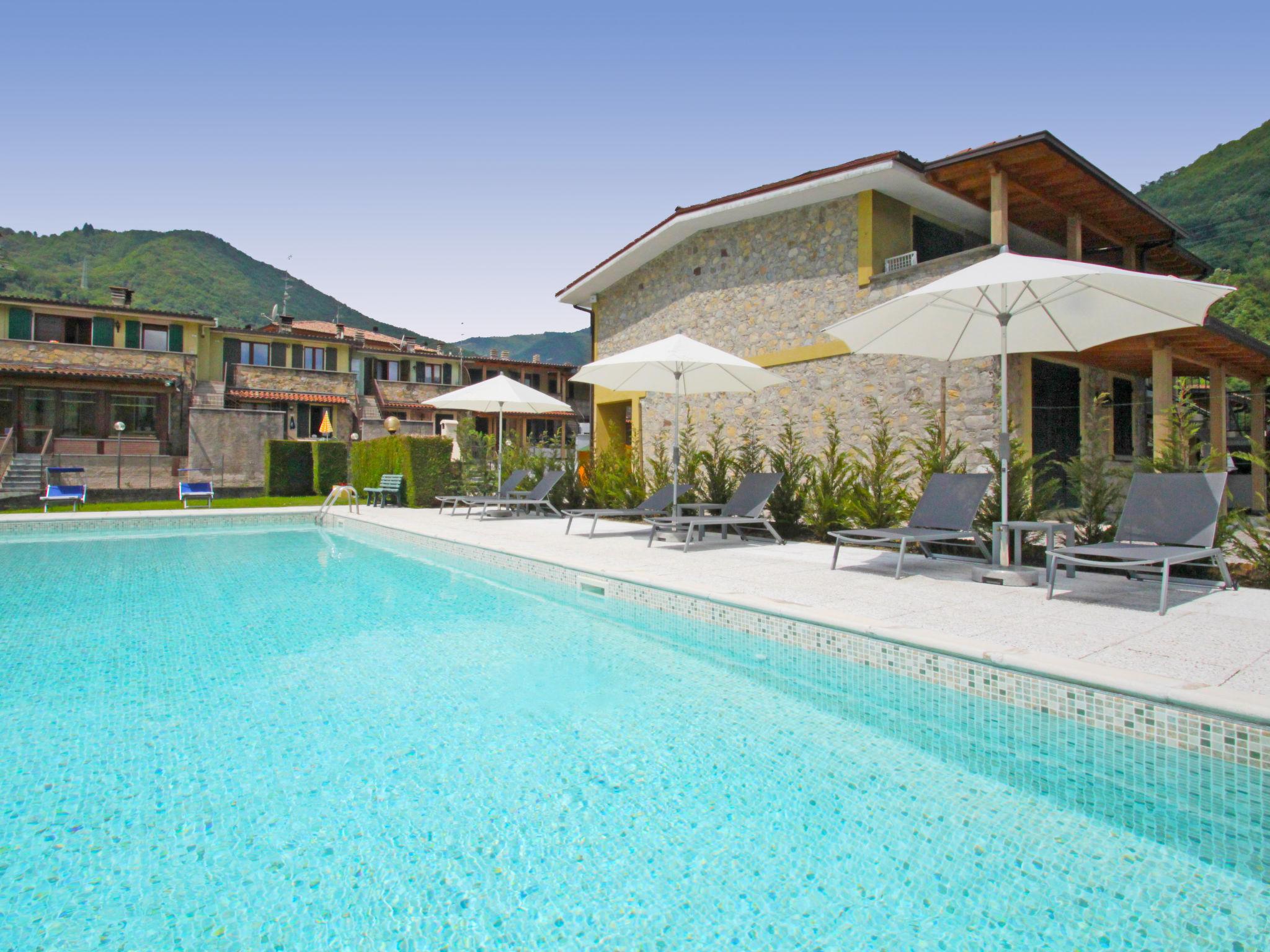 Photo 1 - 2 bedroom Apartment in Idro with swimming pool and mountain view