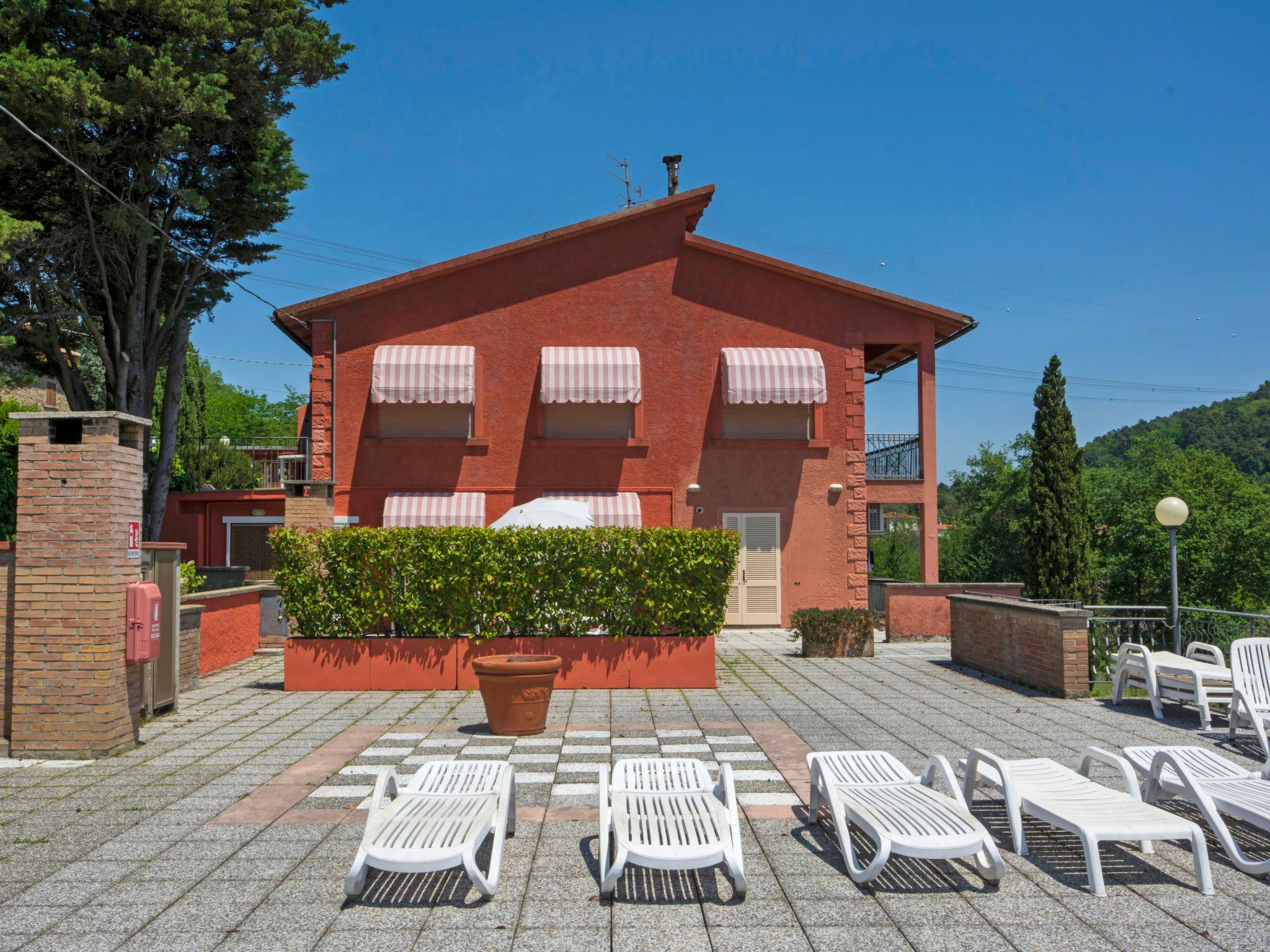 Foto 13 - Apartamento de 2 quartos em Lamporecchio com piscina e terraço