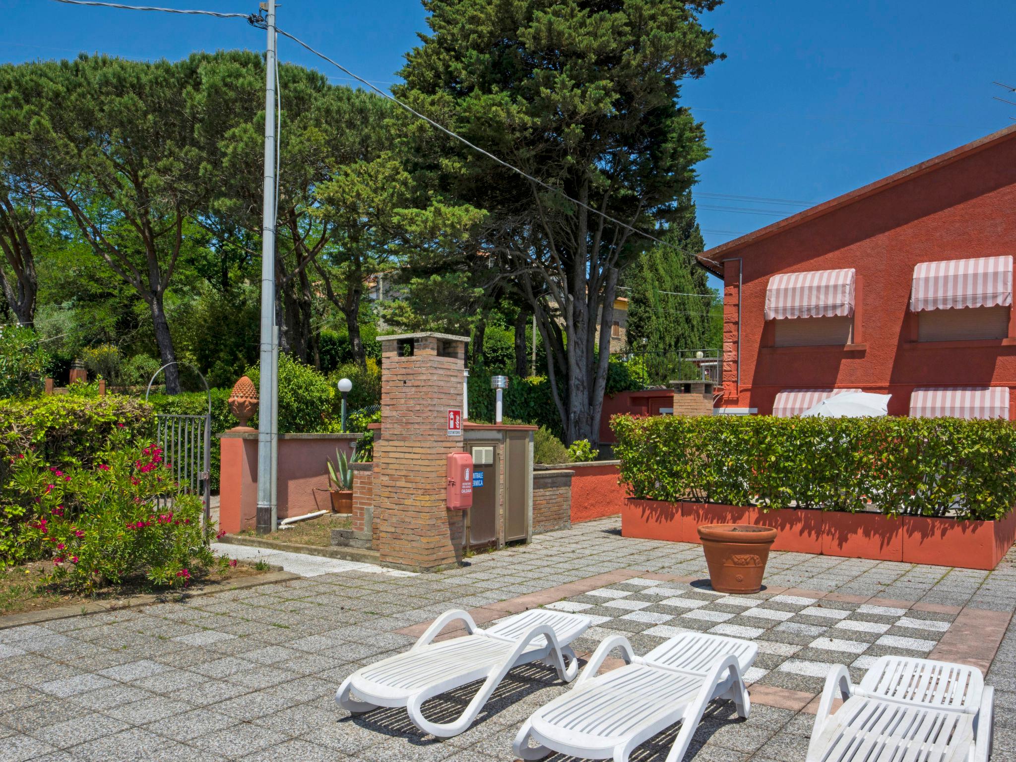 Photo 15 - 2 bedroom Apartment in Lamporecchio with swimming pool and terrace