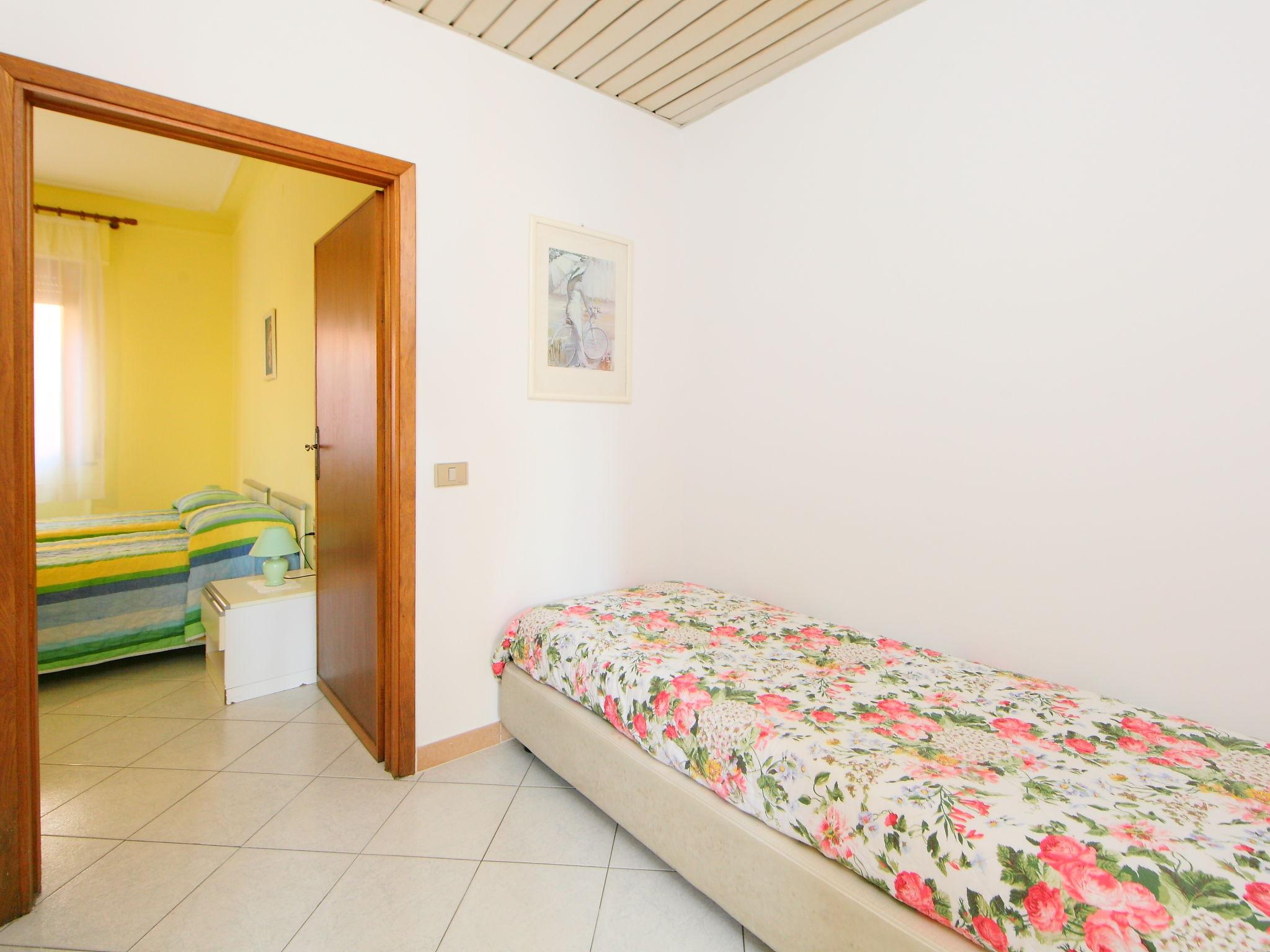 Foto 11 - Appartamento con 2 camere da letto a Lamporecchio con piscina e terrazza