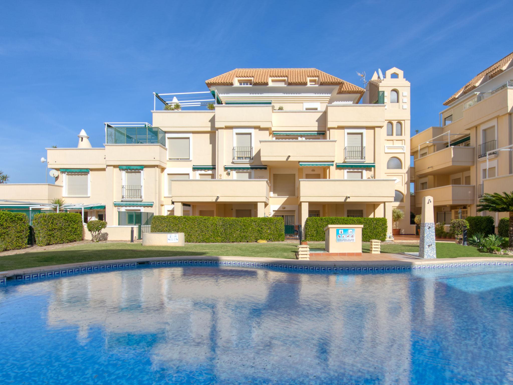 Foto 2 - Apartamento de 2 habitaciones en Dénia con piscina y vistas al mar