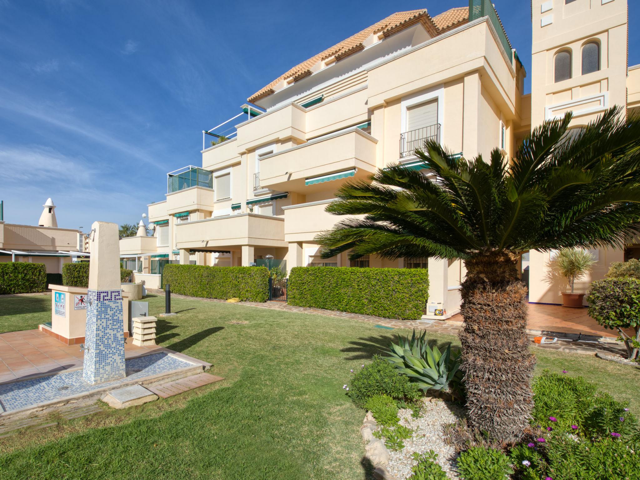 Photo 3 - Appartement de 2 chambres à Dénia avec piscine et vues à la mer