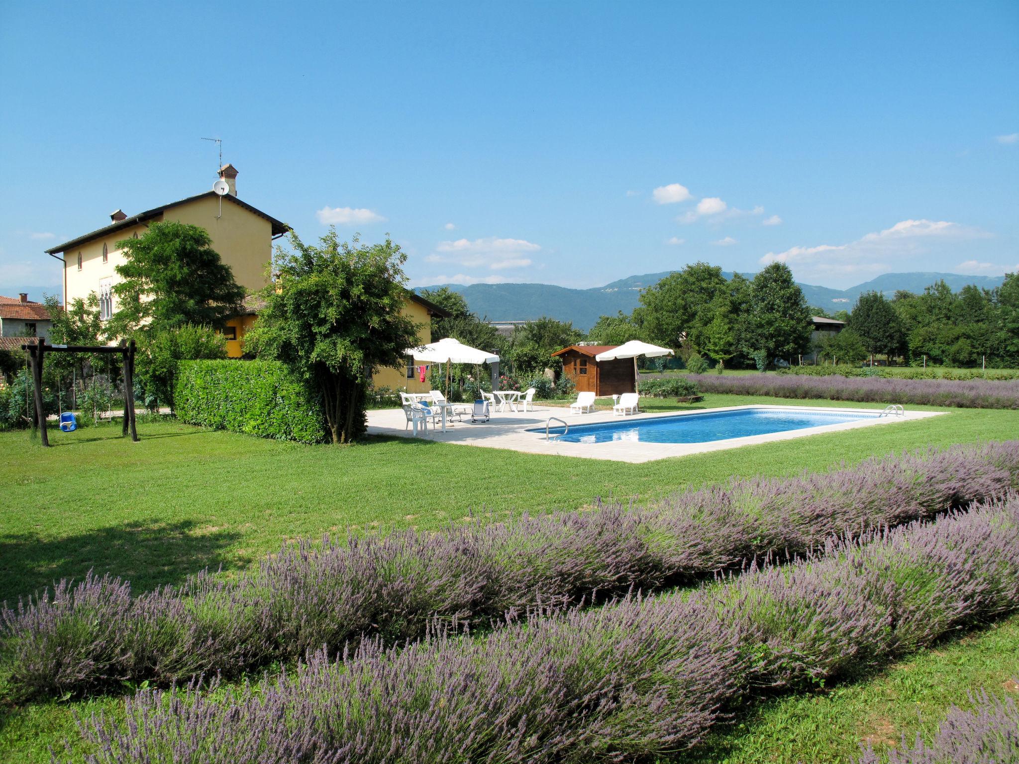 Photo 1 - Maison de 2 chambres à Povoletto avec piscine et jardin