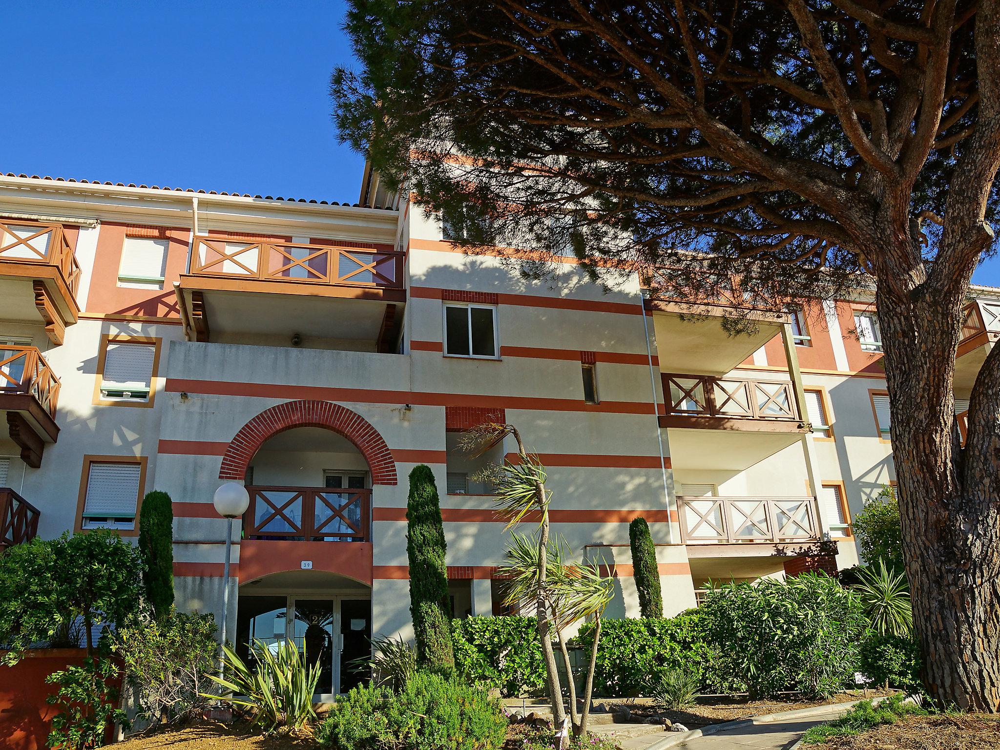 Foto 17 - Apartamento de 1 quarto em Fréjus com terraço e vistas do mar
