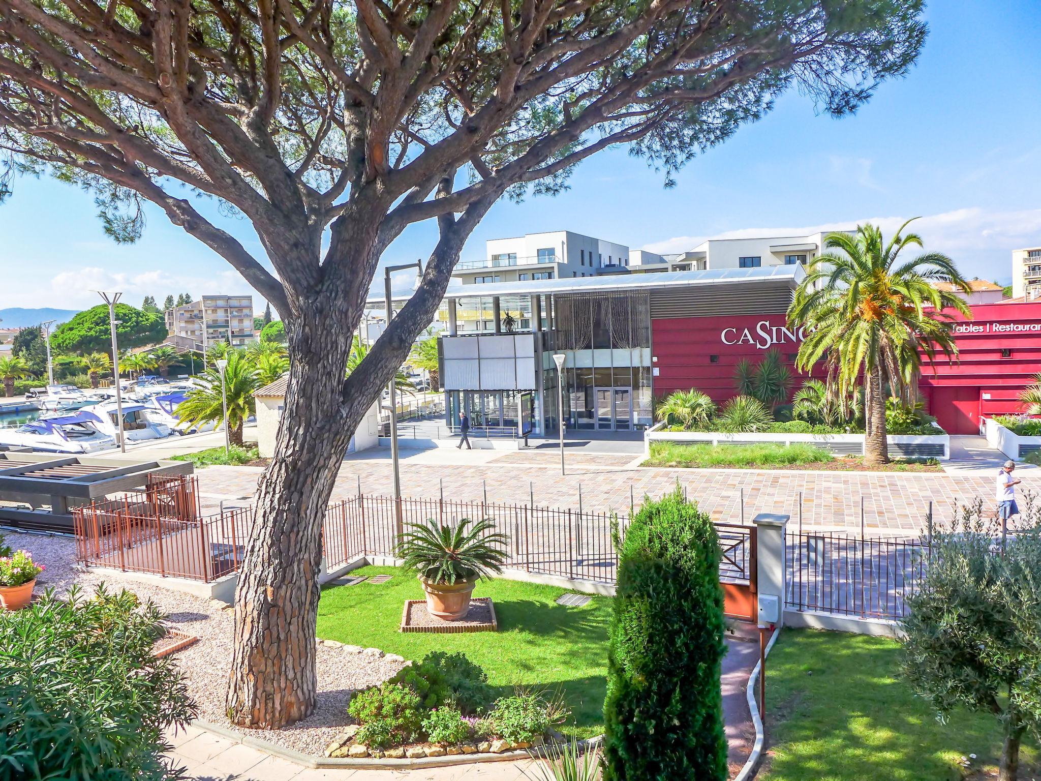 Foto 2 - Apartment mit 1 Schlafzimmer in Fréjus mit terrasse und blick aufs meer