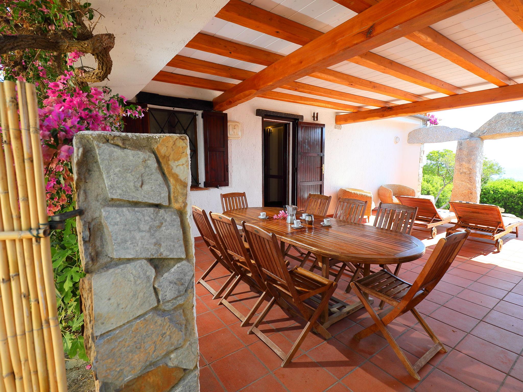 Photo 2 - Maison de 2 chambres à Castiadas avec jardin et terrasse