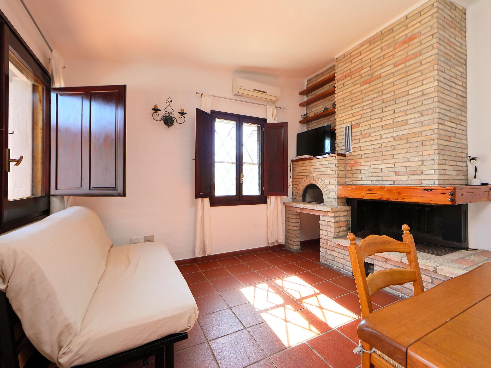 Photo 8 - 2 bedroom House in Castiadas with garden and terrace