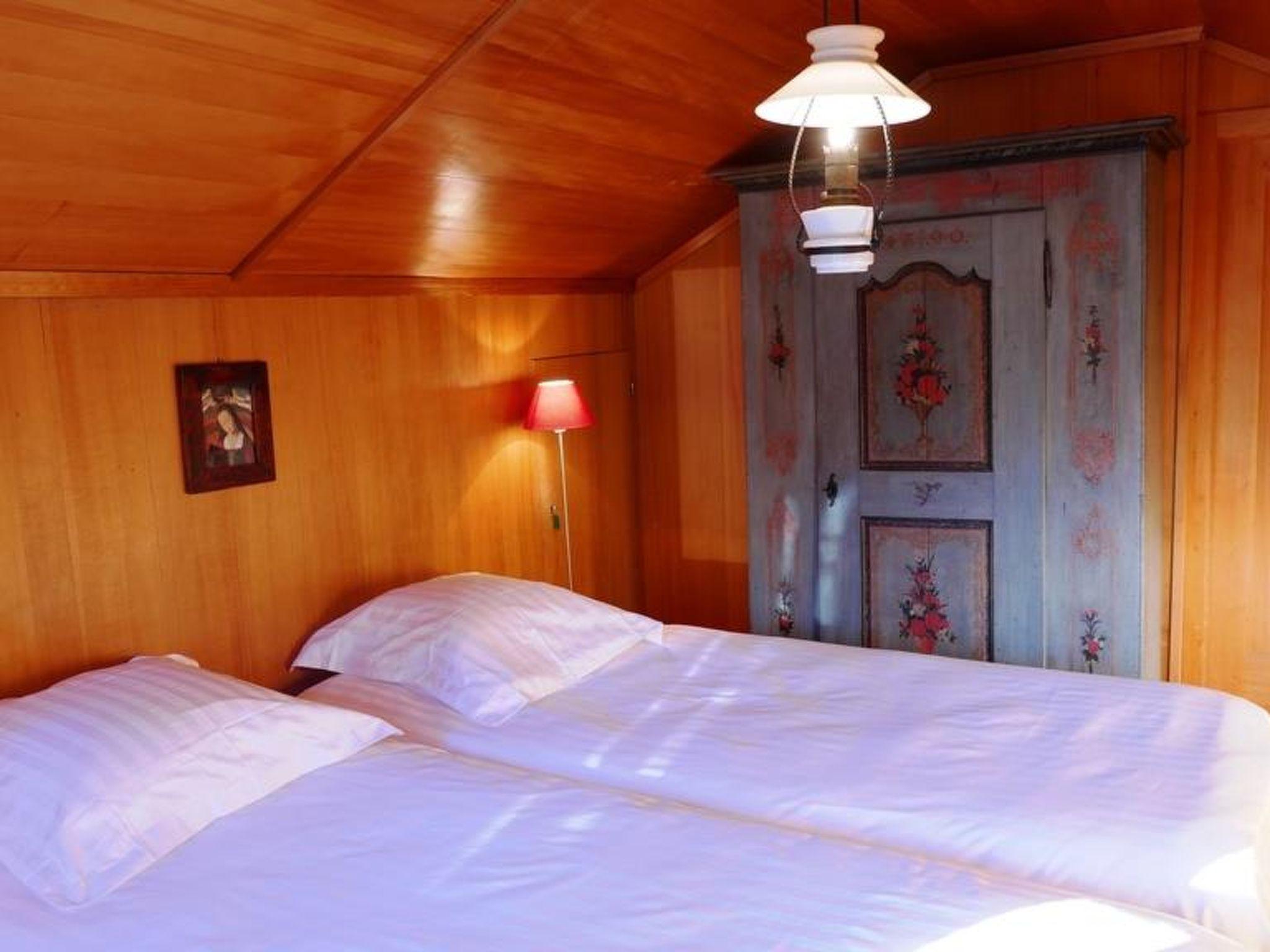 Foto 44 - Appartamento con 7 camere da letto a Saanen