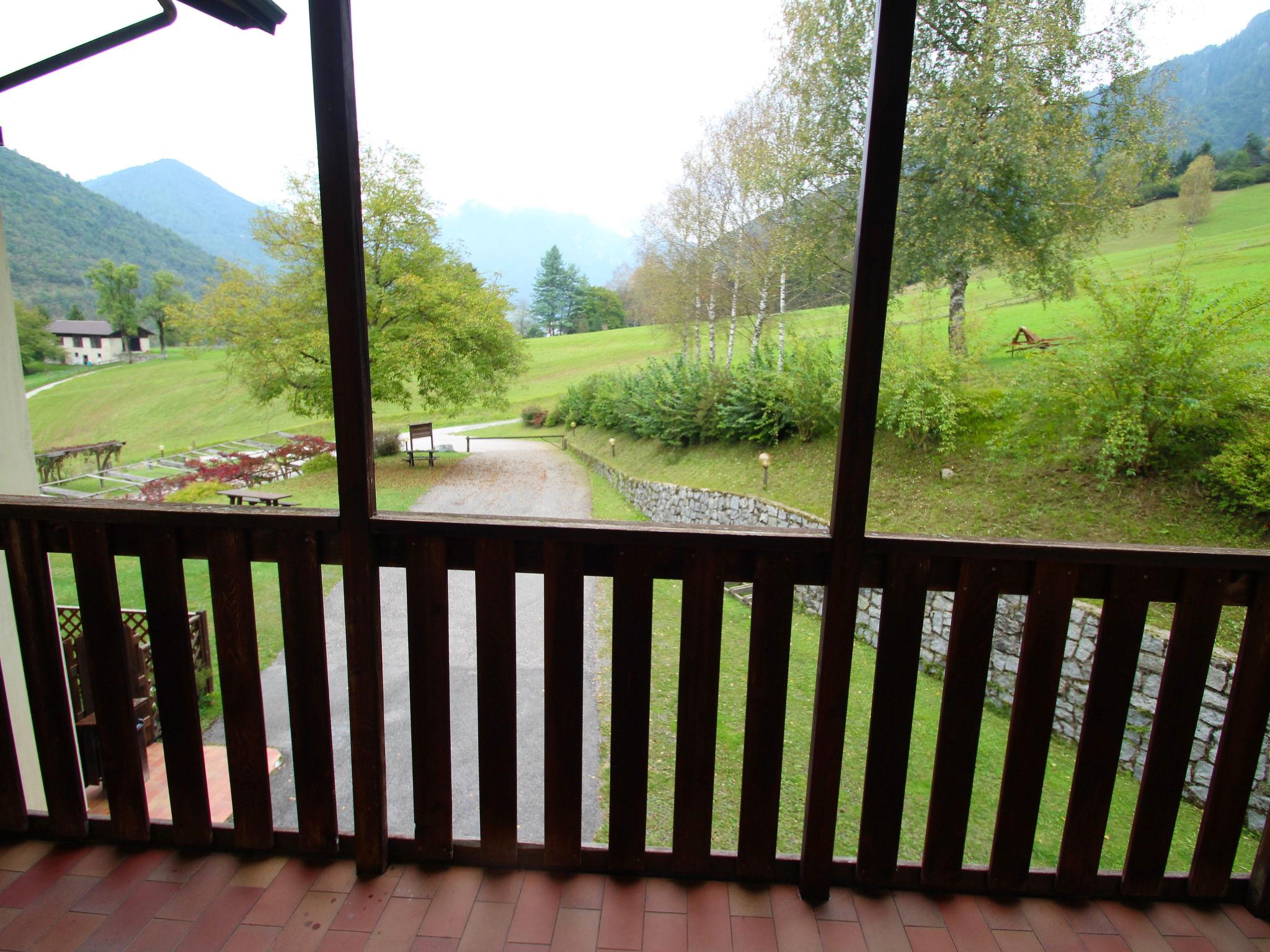 Foto 20 - Apartamento de 2 quartos em Ledro com piscina e vista para a montanha