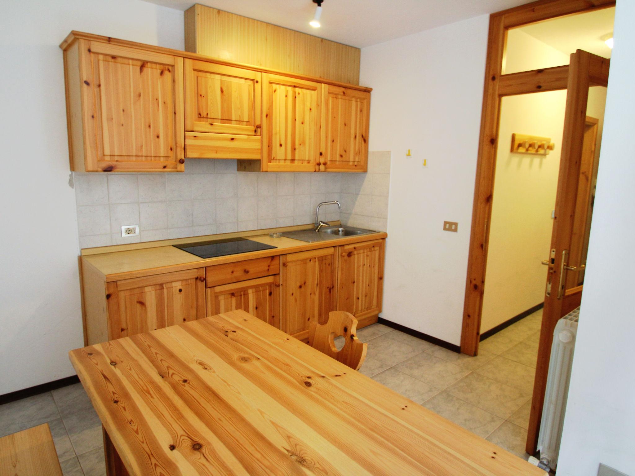 Photo 11 - 2 bedroom Apartment in Ledro with swimming pool and mountain view