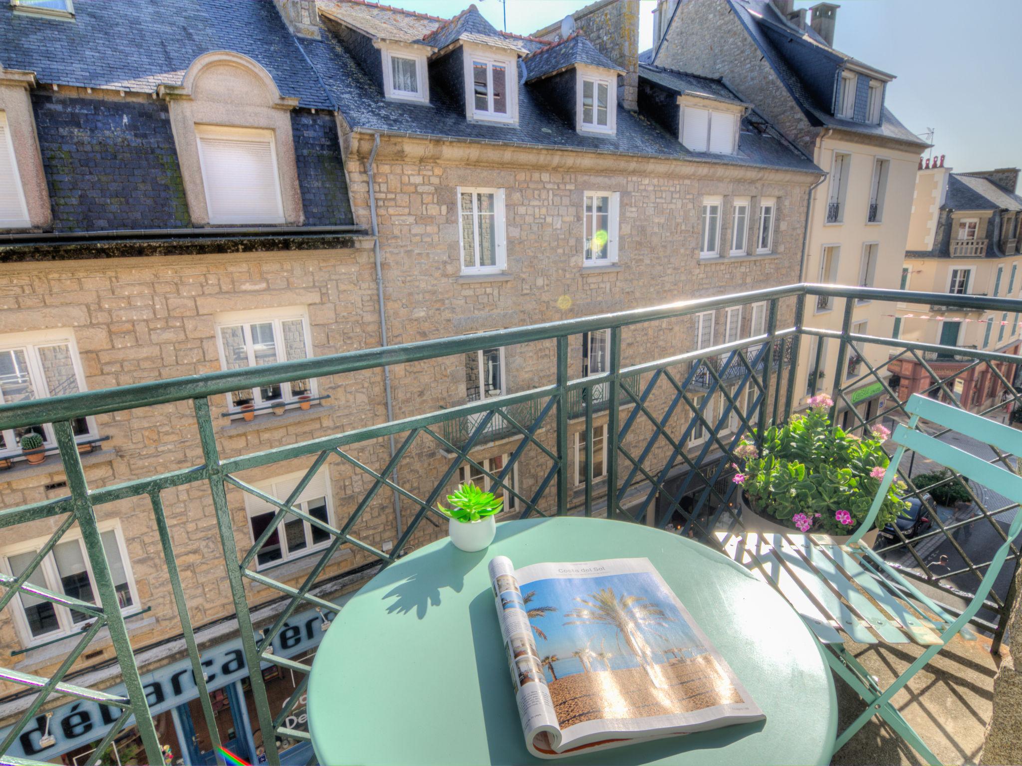 Photo 1 - 2 bedroom Apartment in Dinard