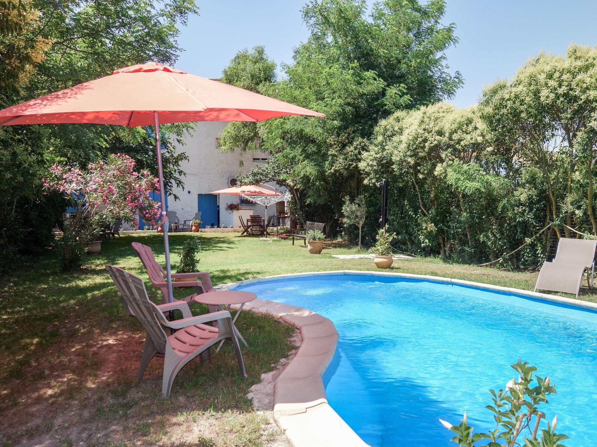 Photo 1 - Appartement de 2 chambres à Saint-Laurent-d'Aigouze avec piscine privée et jardin