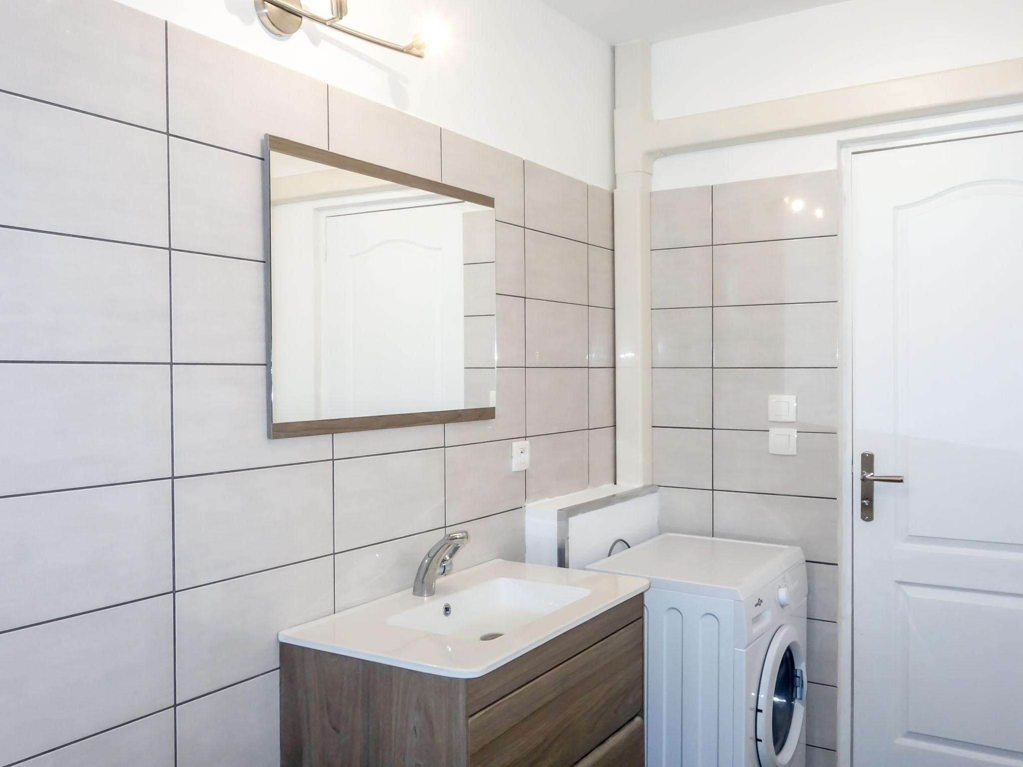 Foto 19 - Apartamento de 2 quartos em Saint-Laurent-d'Aigouze com piscina privada e jardim