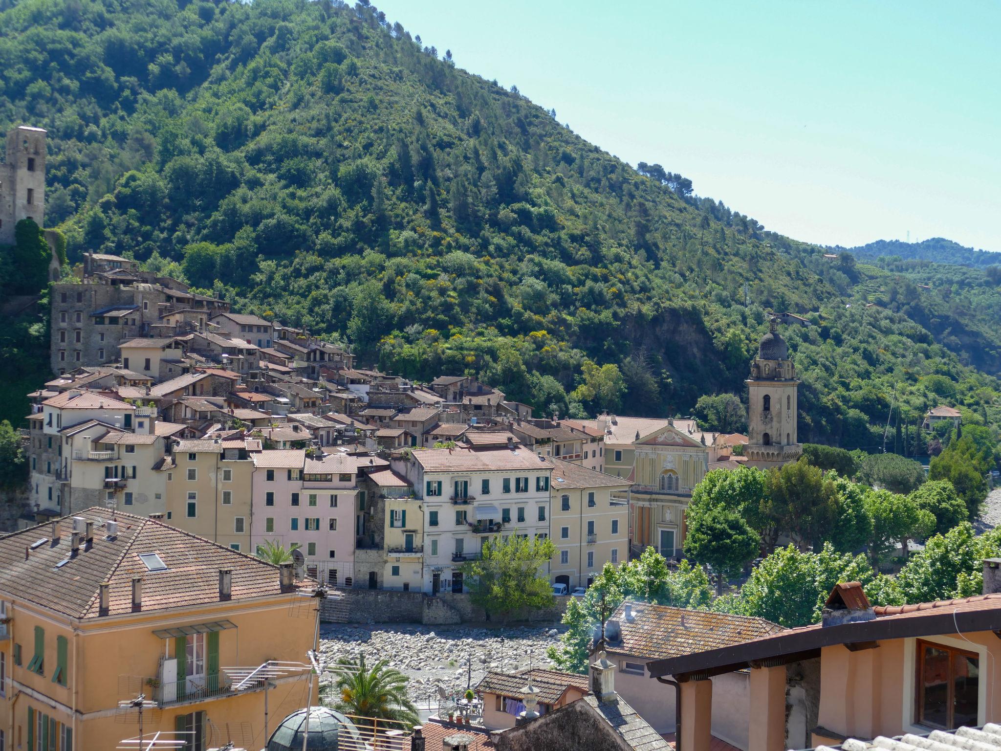 Foto 3 - Appartamento con 1 camera da letto a Dolceacqua con terrazza e vista mare