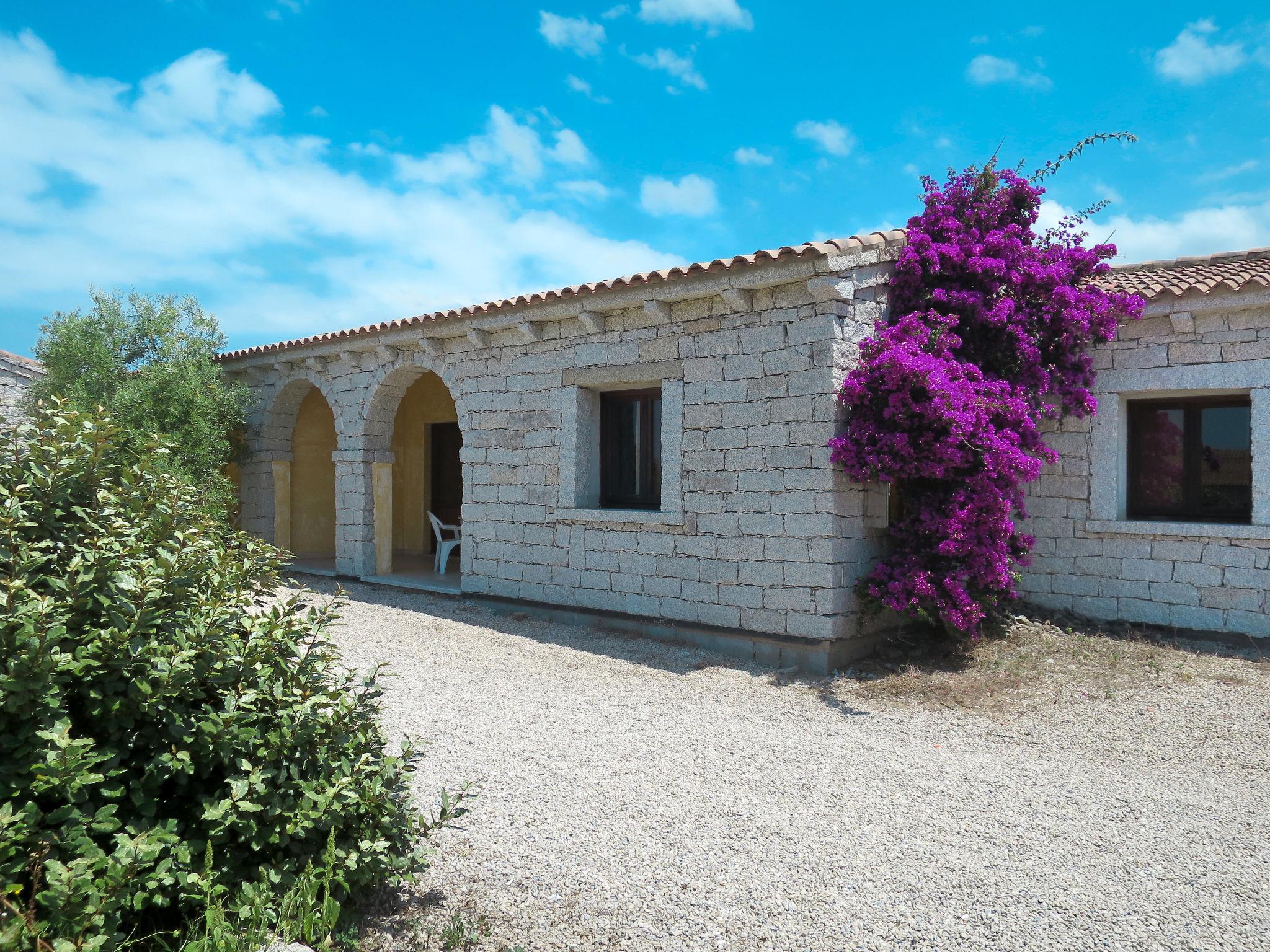 Photo 14 - Maison de 1 chambre à Badesi avec piscine et vues à la mer