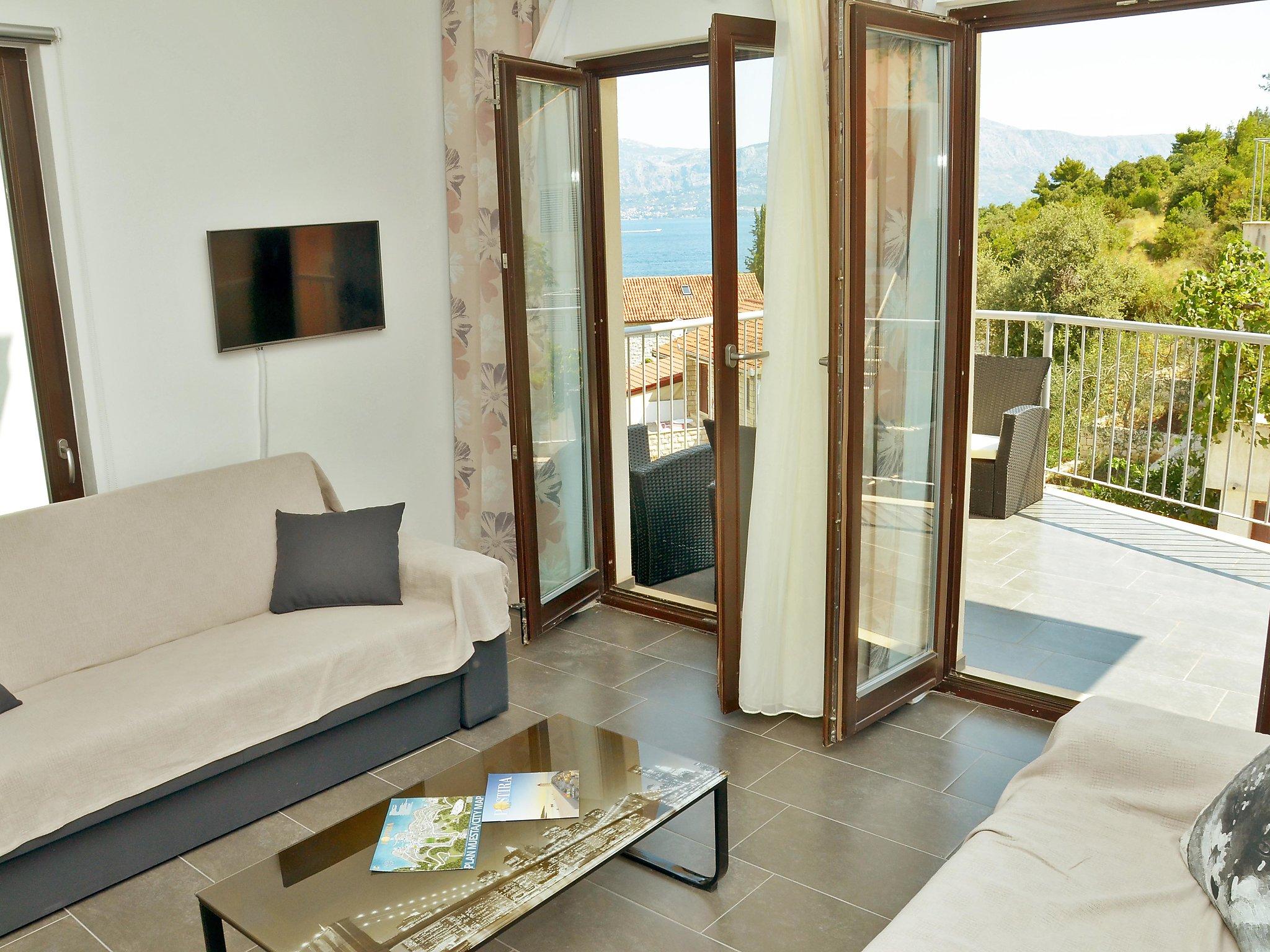 Foto 4 - Apartamento de 2 quartos em Postira com terraço e vistas do mar