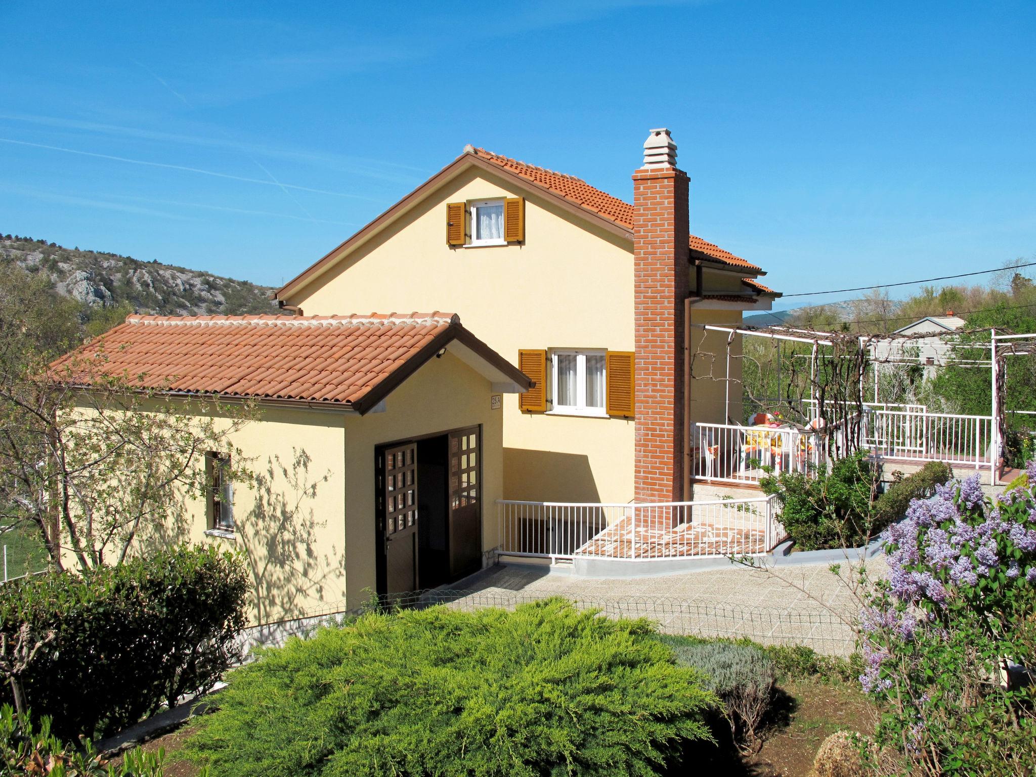 Photo 17 - Appartement de 2 chambres à Vinodolska Općina avec piscine privée et jardin