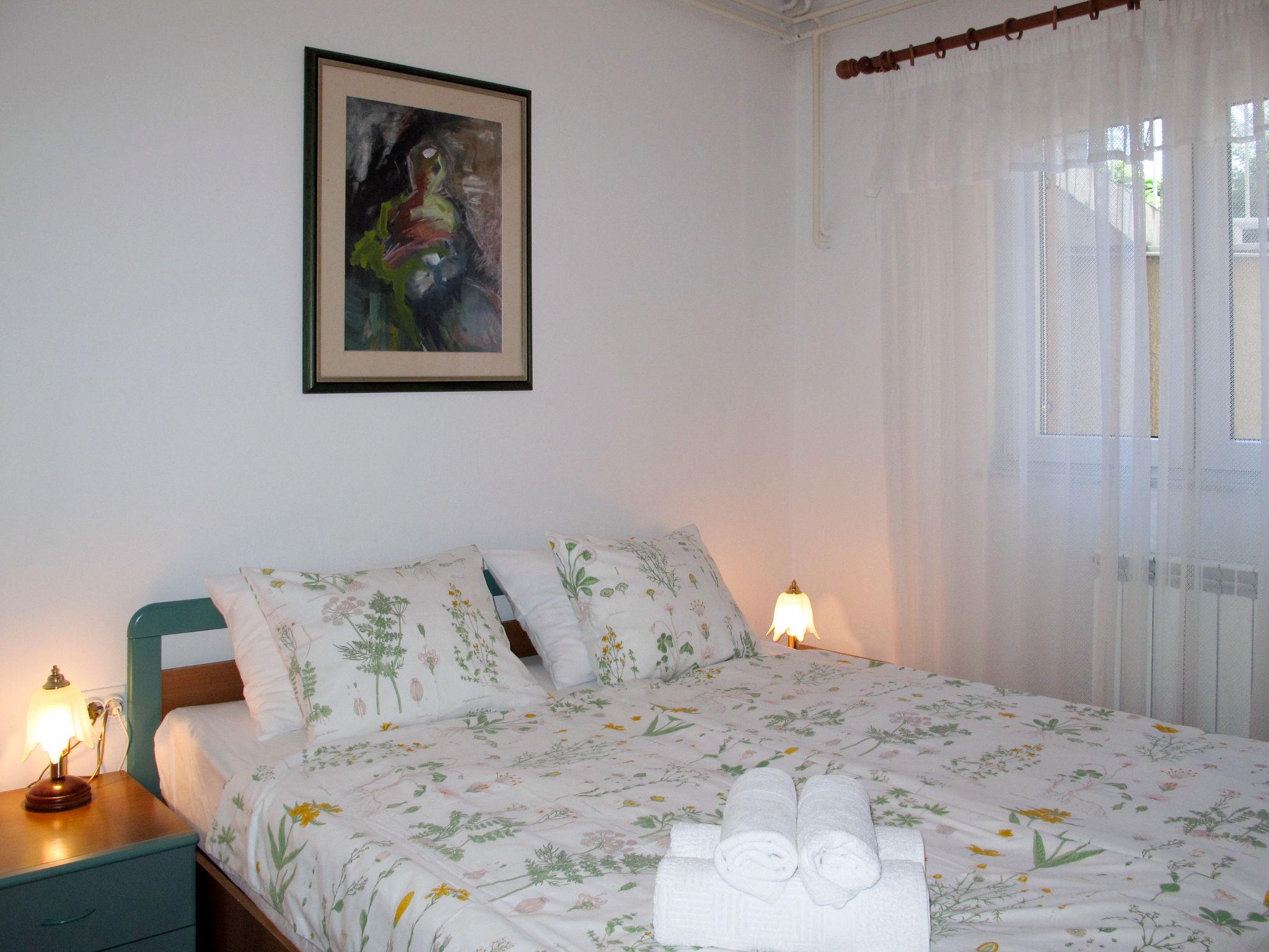 Photo 15 - 2 bedroom Apartment in Vinodolska Općina with private pool and garden