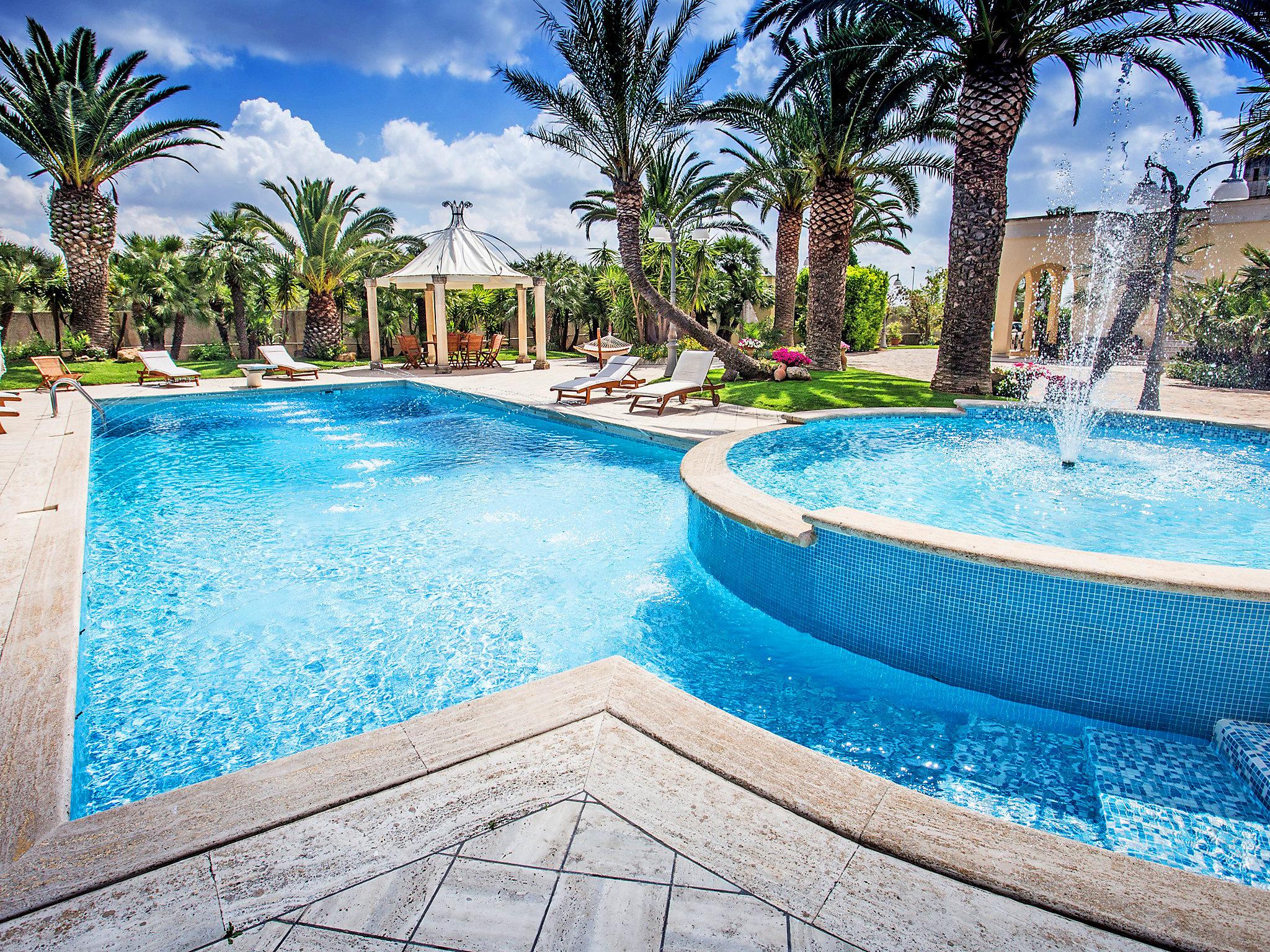 Foto 36 - Casa de 4 quartos em Nardò com piscina privada e vistas do mar