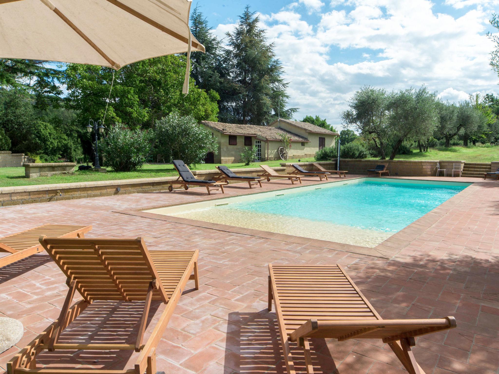Photo 4 - 3 bedroom House in Bolsena with swimming pool and garden