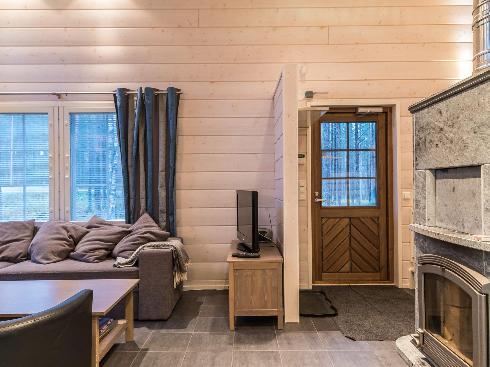 Foto 9 - Casa de 3 habitaciones en Kittilä con sauna y vistas a la montaña