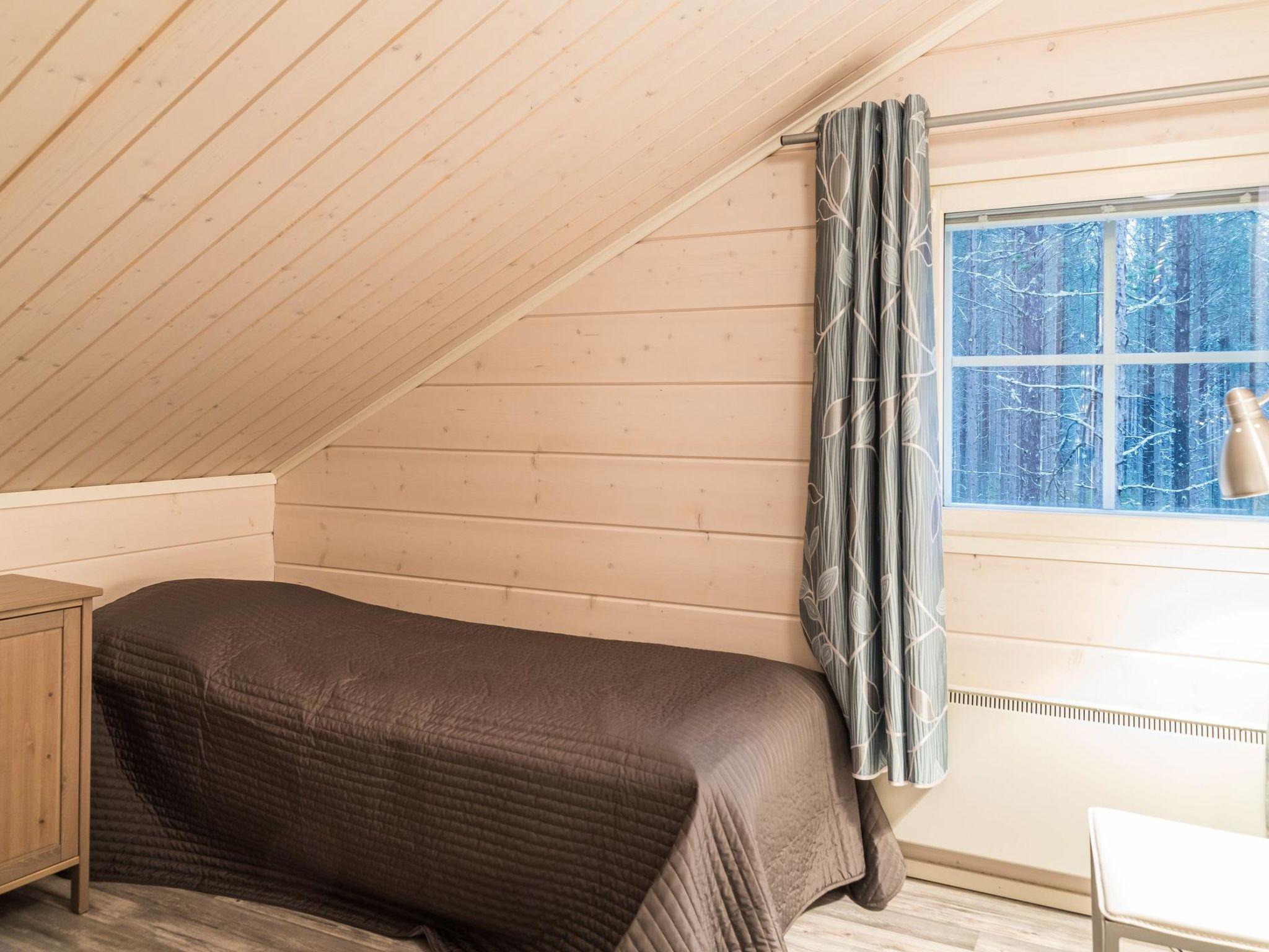 Foto 18 - Casa de 3 habitaciones en Kittilä con sauna y vistas a la montaña