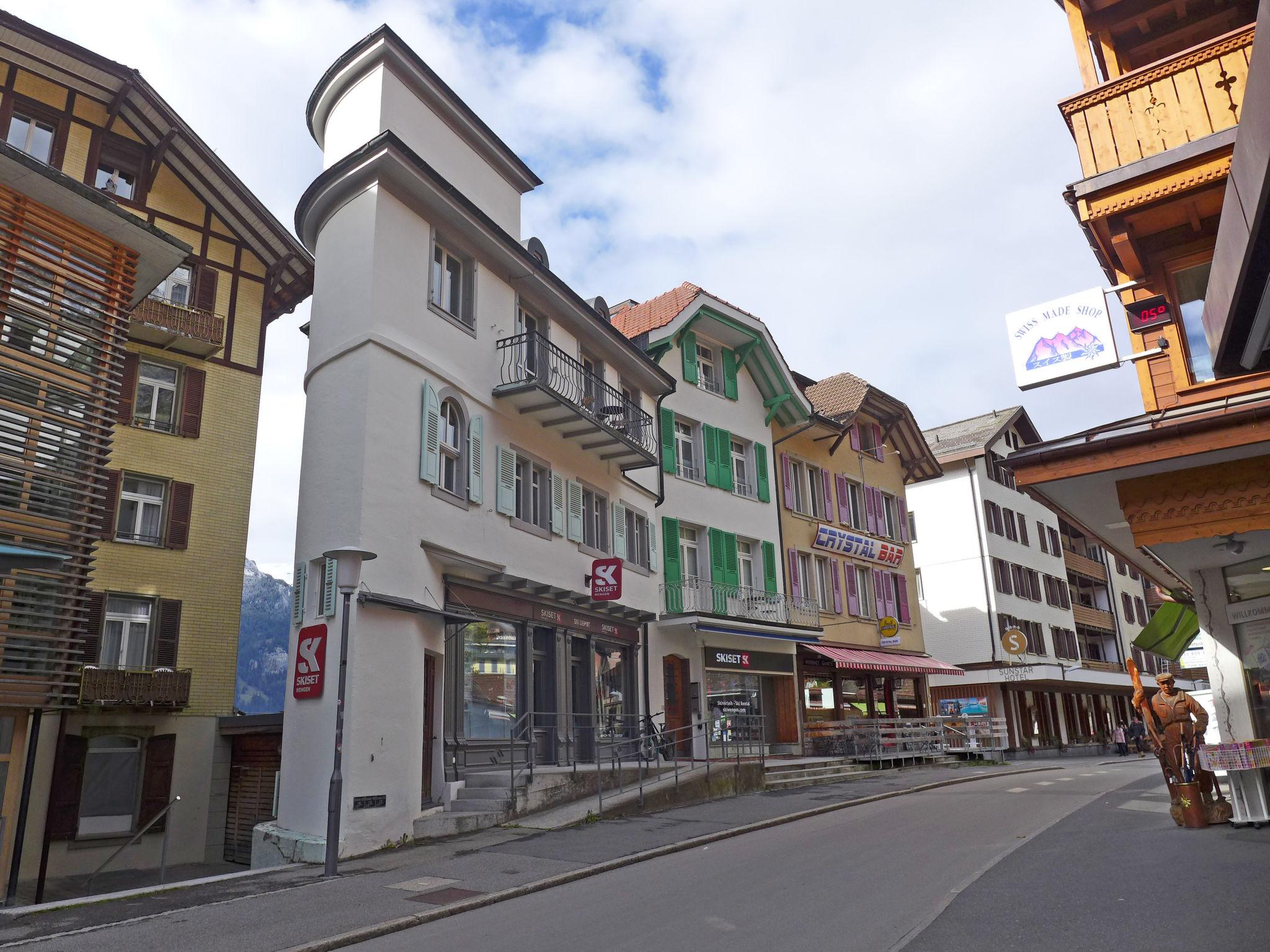 Foto 5 - Apartment mit 1 Schlafzimmer in Lauterbrunnen mit blick auf die berge