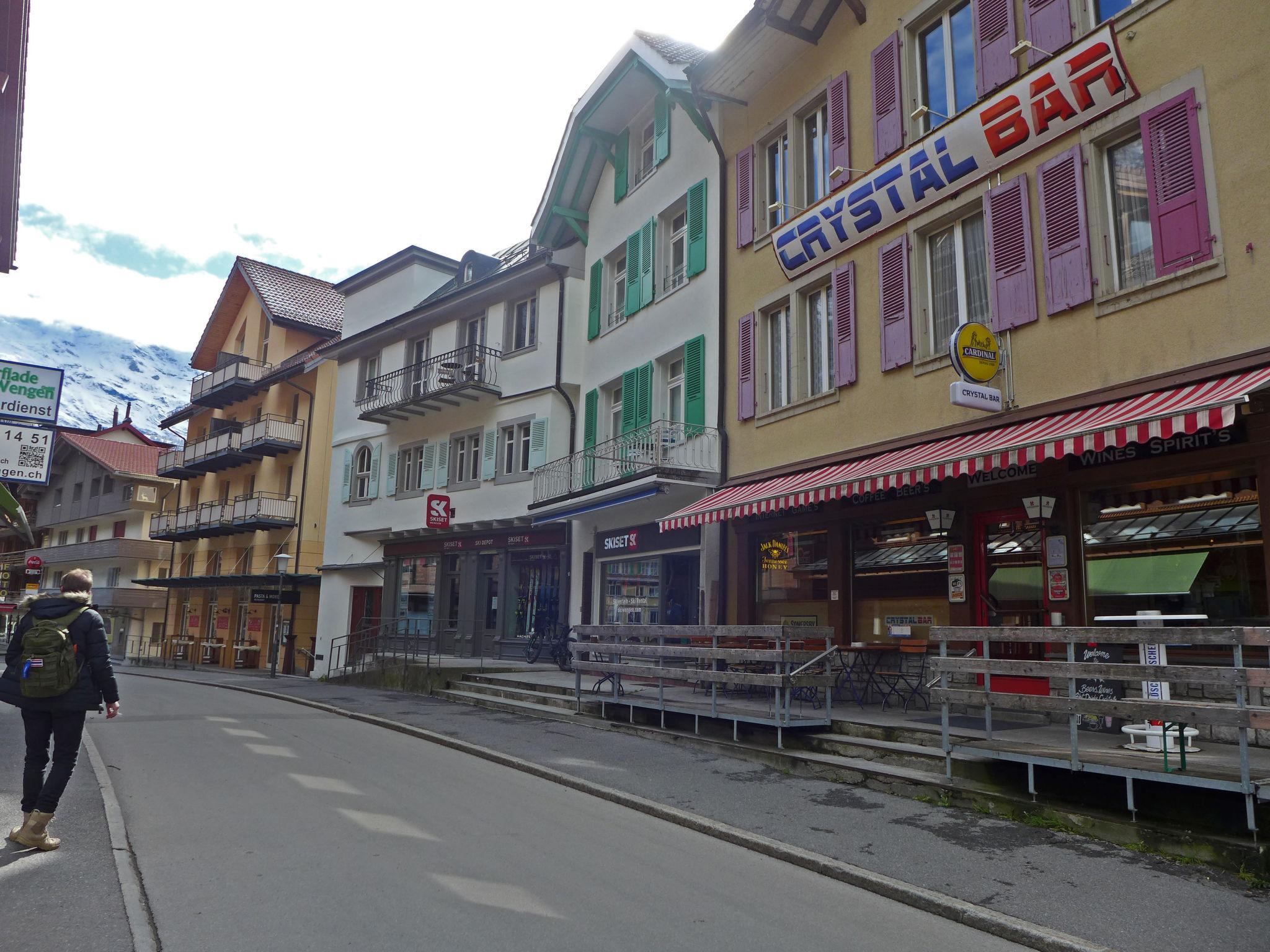 Foto 9 - Apartamento de 1 quarto em Lauterbrunnen com vista para a montanha