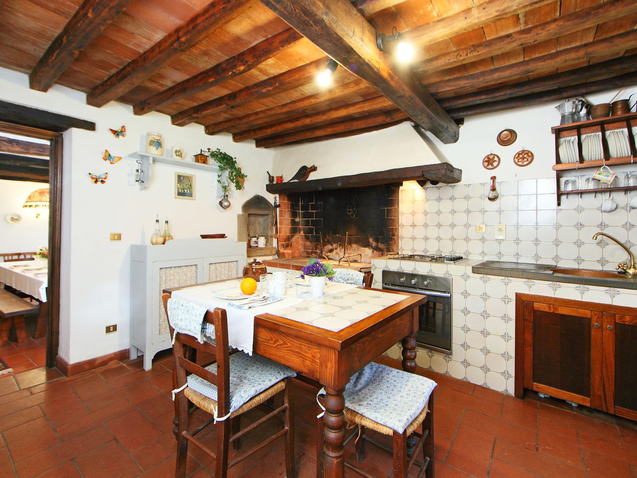 Photo 9 - 5 bedroom House in Cantagallo with garden