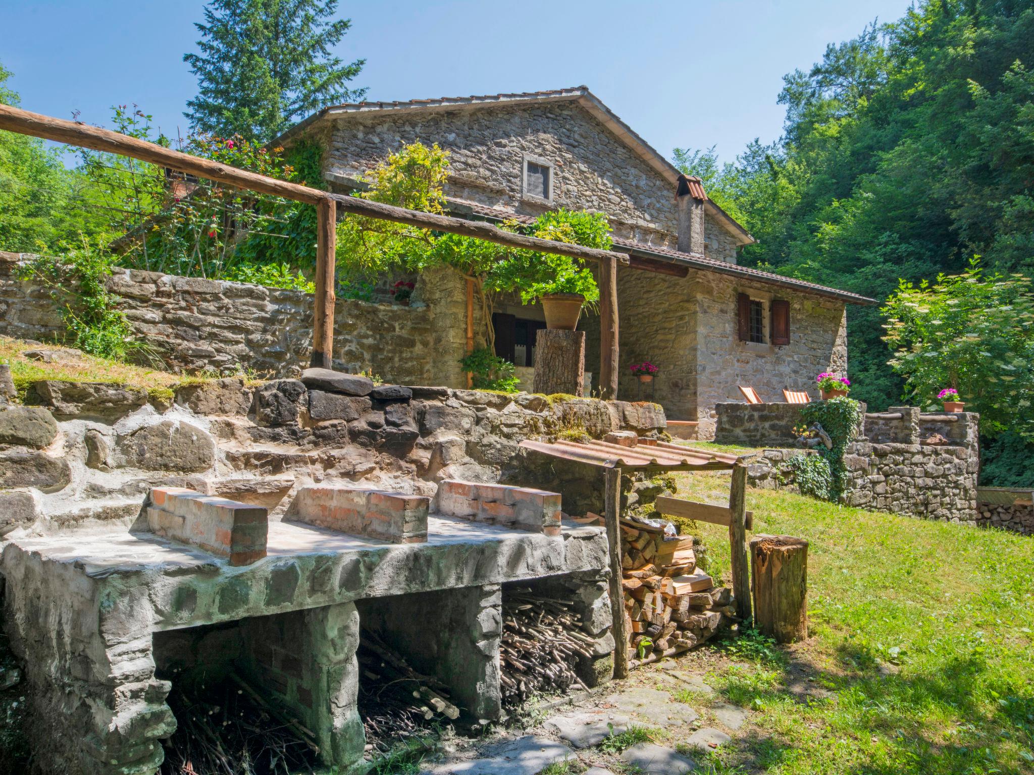 Photo 31 - Maison de 5 chambres à Cantagallo avec jardin