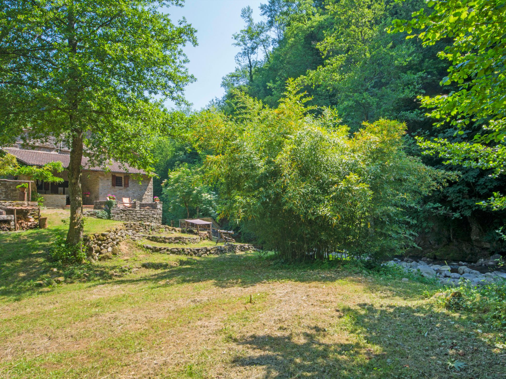 Photo 30 - Maison de 5 chambres à Cantagallo avec jardin