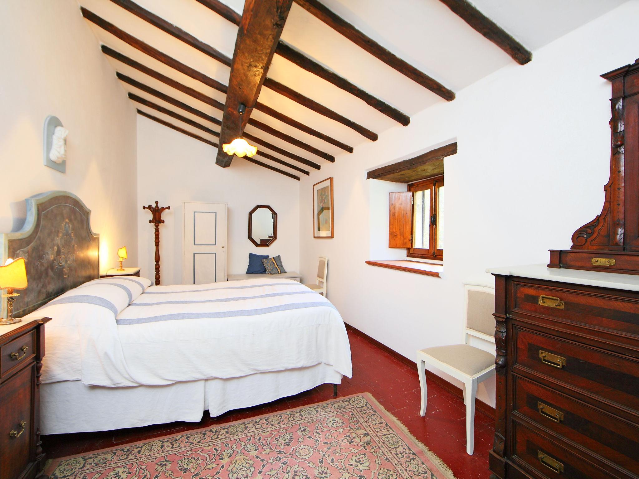 Foto 18 - Haus mit 5 Schlafzimmern in Cantagallo mit garten