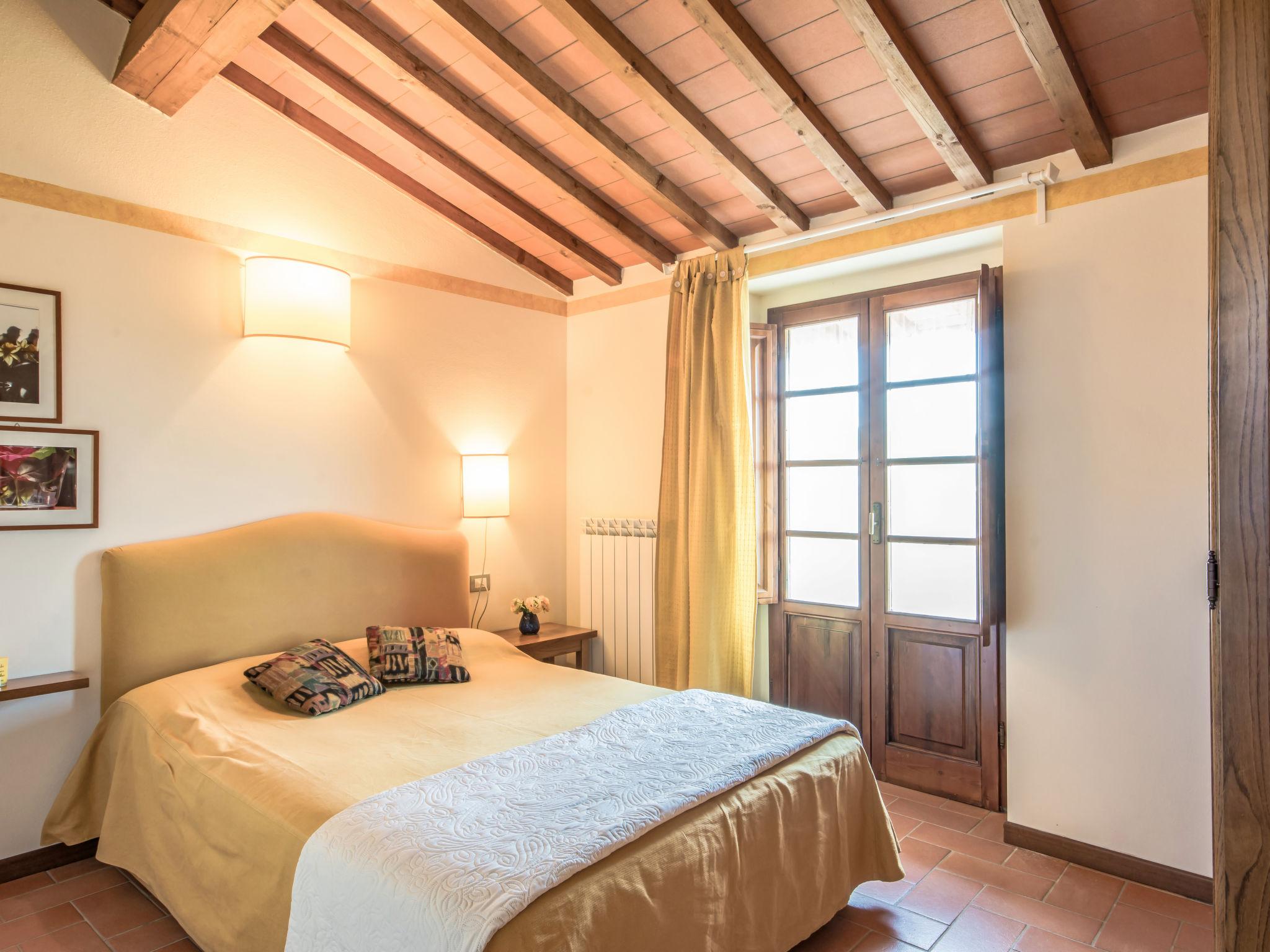 Foto 11 - Haus mit 3 Schlafzimmern in Greve in Chianti mit schwimmbad