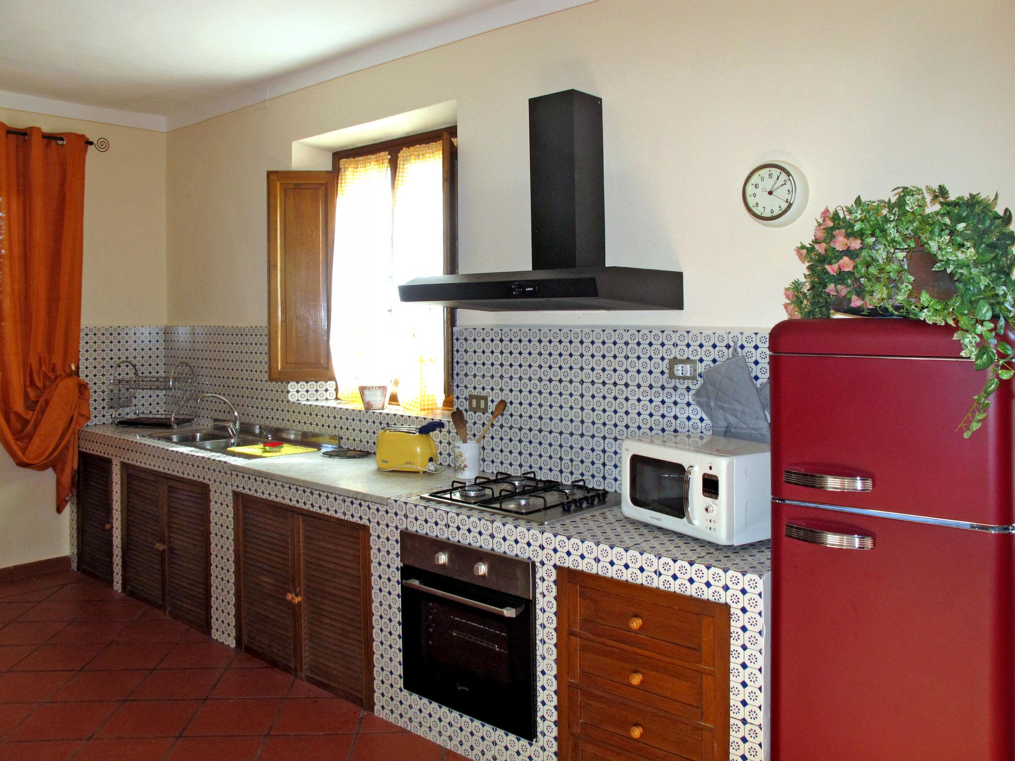 Photo 9 - 2 bedroom House in Capannori with private pool and garden