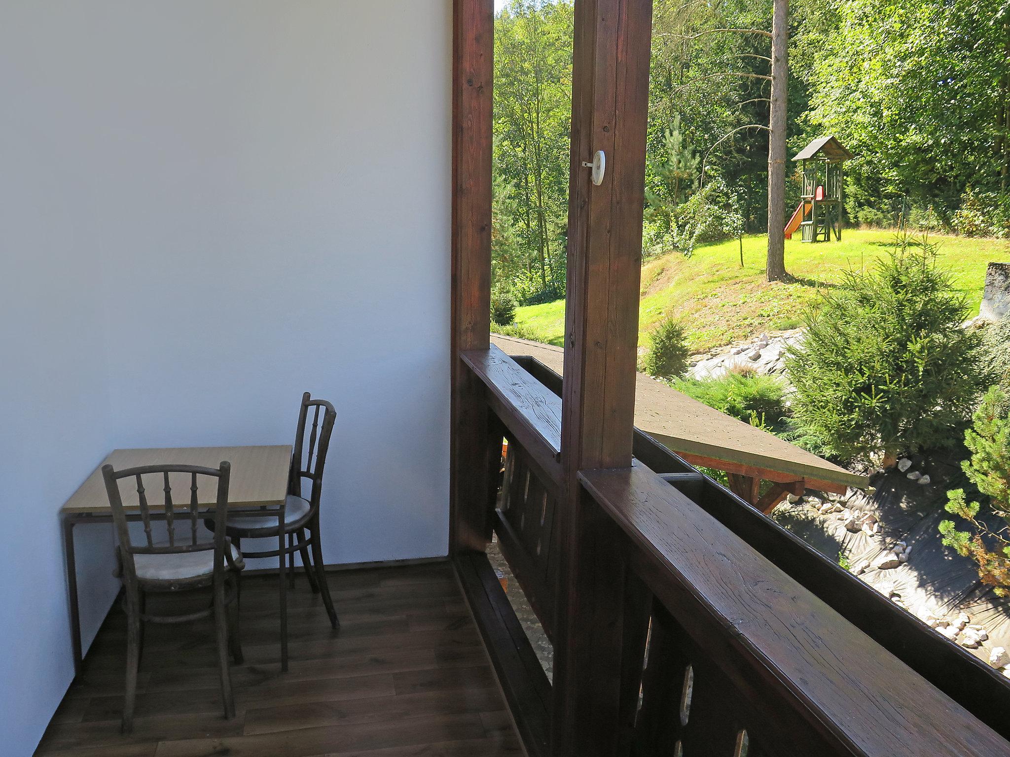 Foto 20 - Casa de 2 quartos em Zlatá Olešnice com jardim e terraço