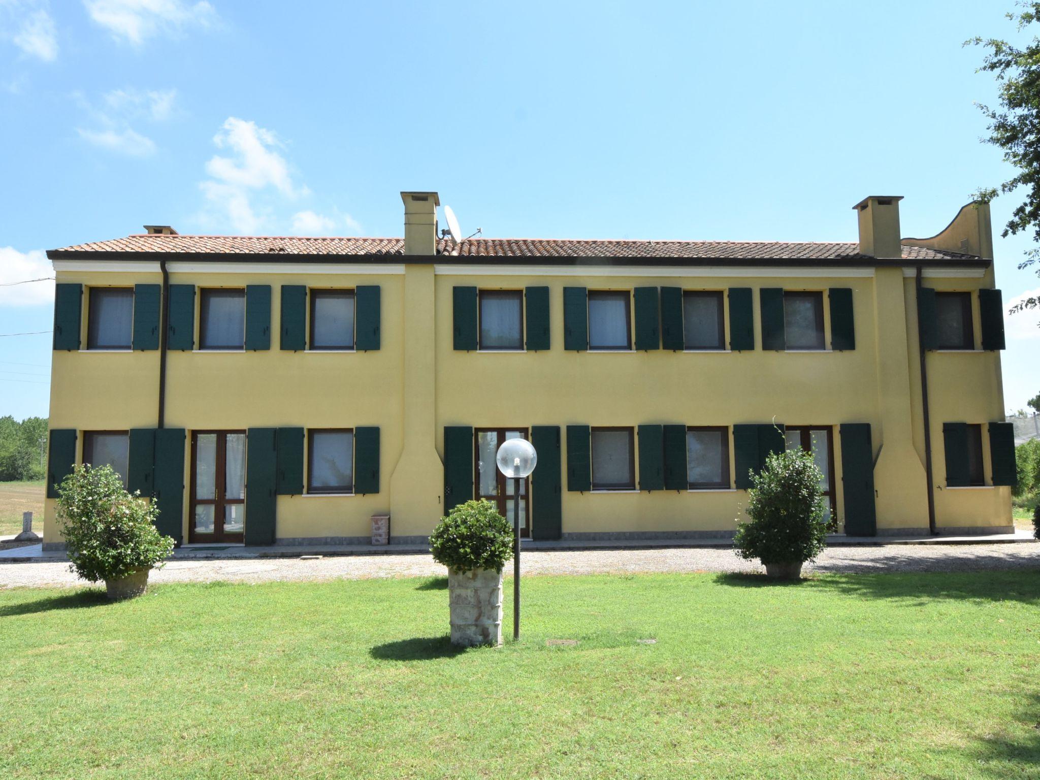 Photo 23 - Maison de 4 chambres à Ariano nel Polesine avec piscine et jardin