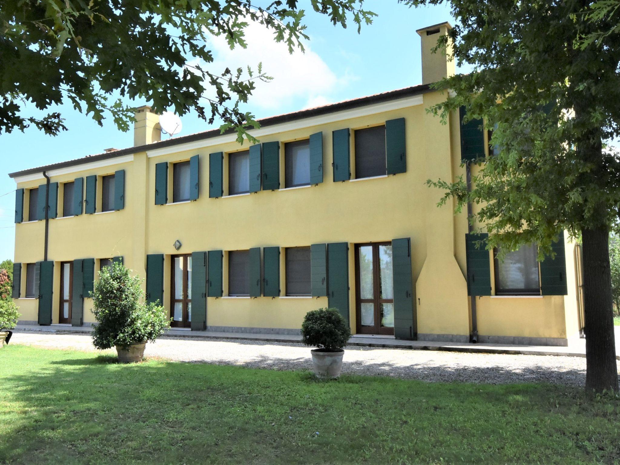 Photo 21 - Maison de 4 chambres à Ariano nel Polesine avec piscine et jardin