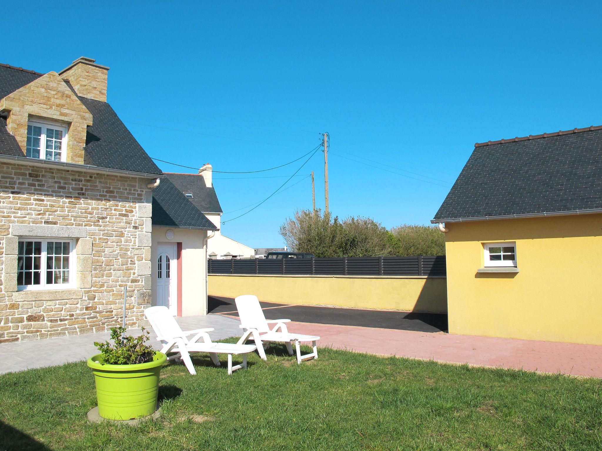 Foto 24 - Casa de 4 quartos em Plounéour-Brignogan-plages com piscina privada e vistas do mar