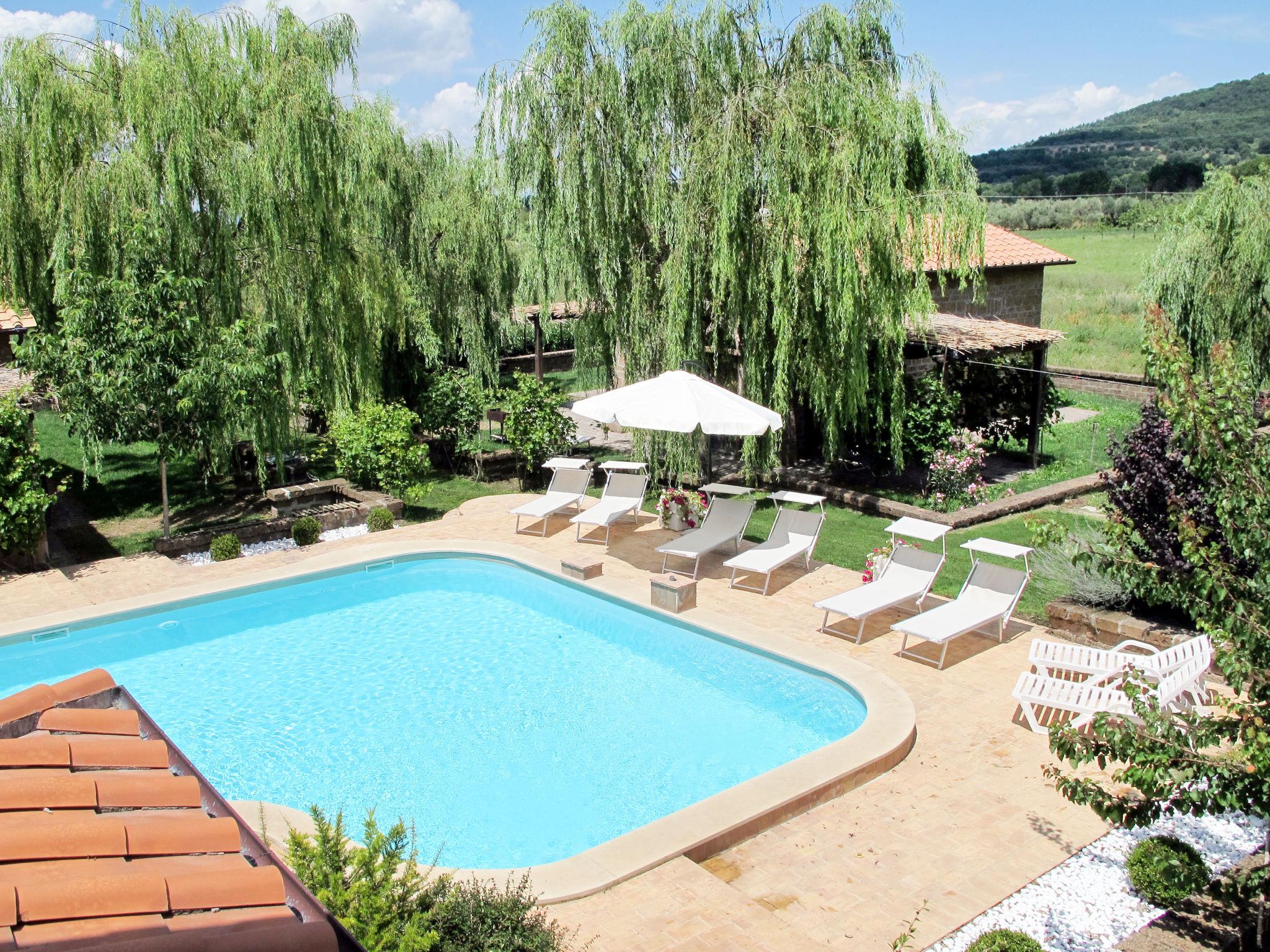 Photo 1 - 2 bedroom Apartment in Montefiascone with swimming pool and garden