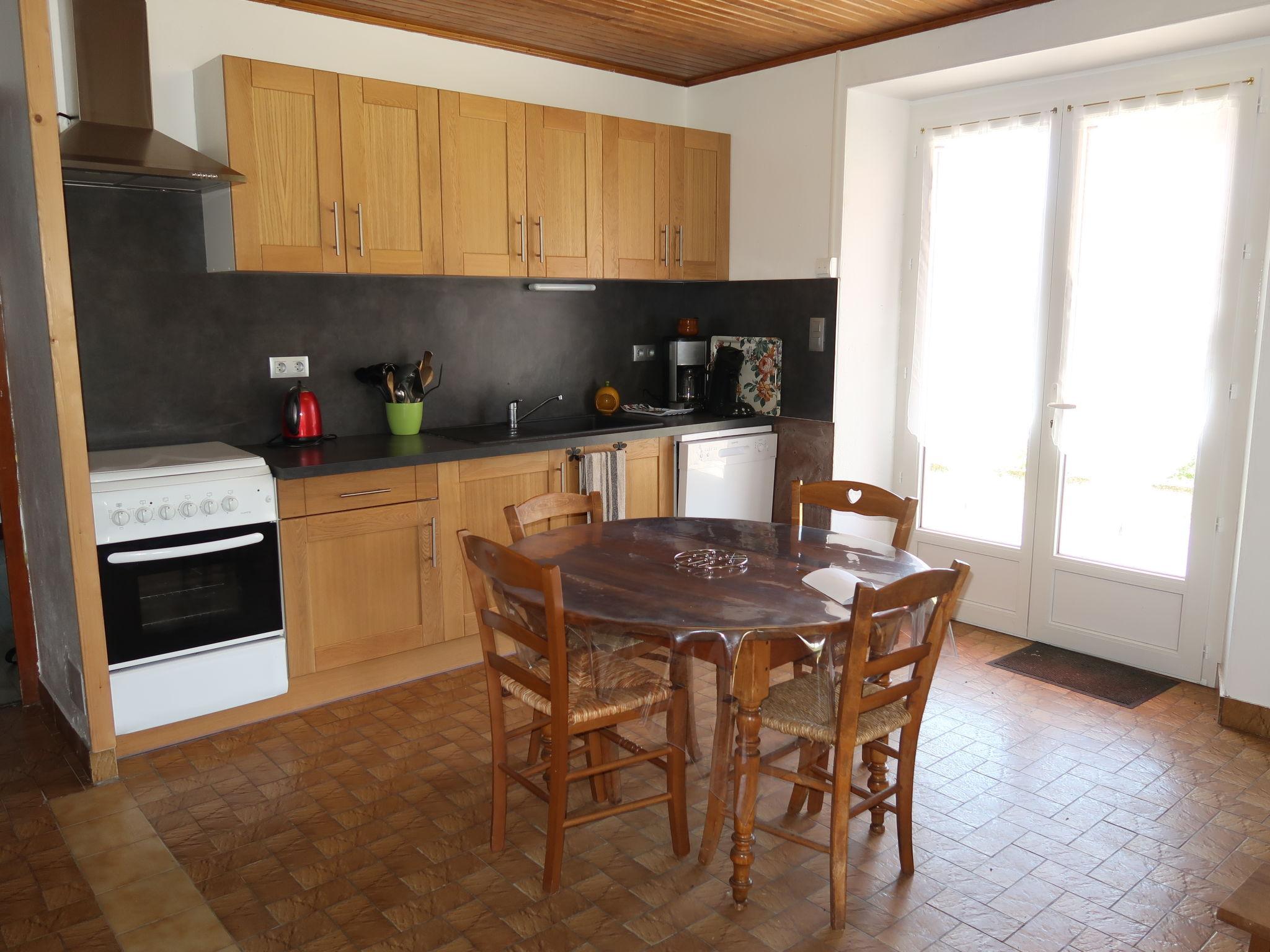 Photo 4 - 2 bedroom House in Usclades-et-Rieutord with terrace