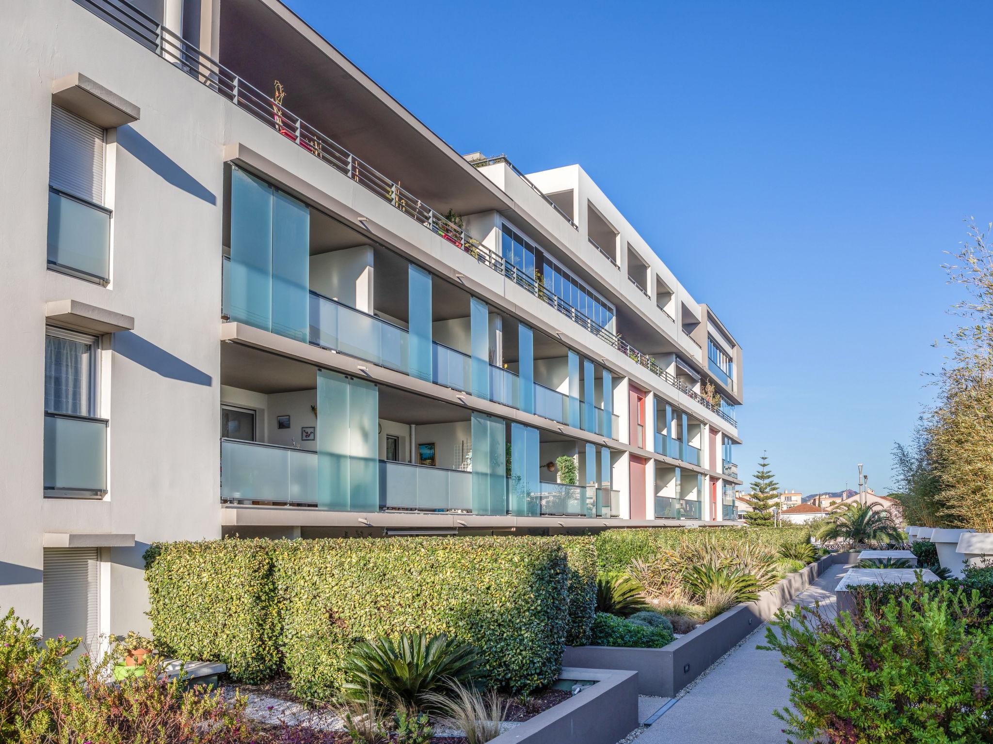 Foto 16 - Apartamento de 1 habitación en Fréjus con terraza y vistas al mar