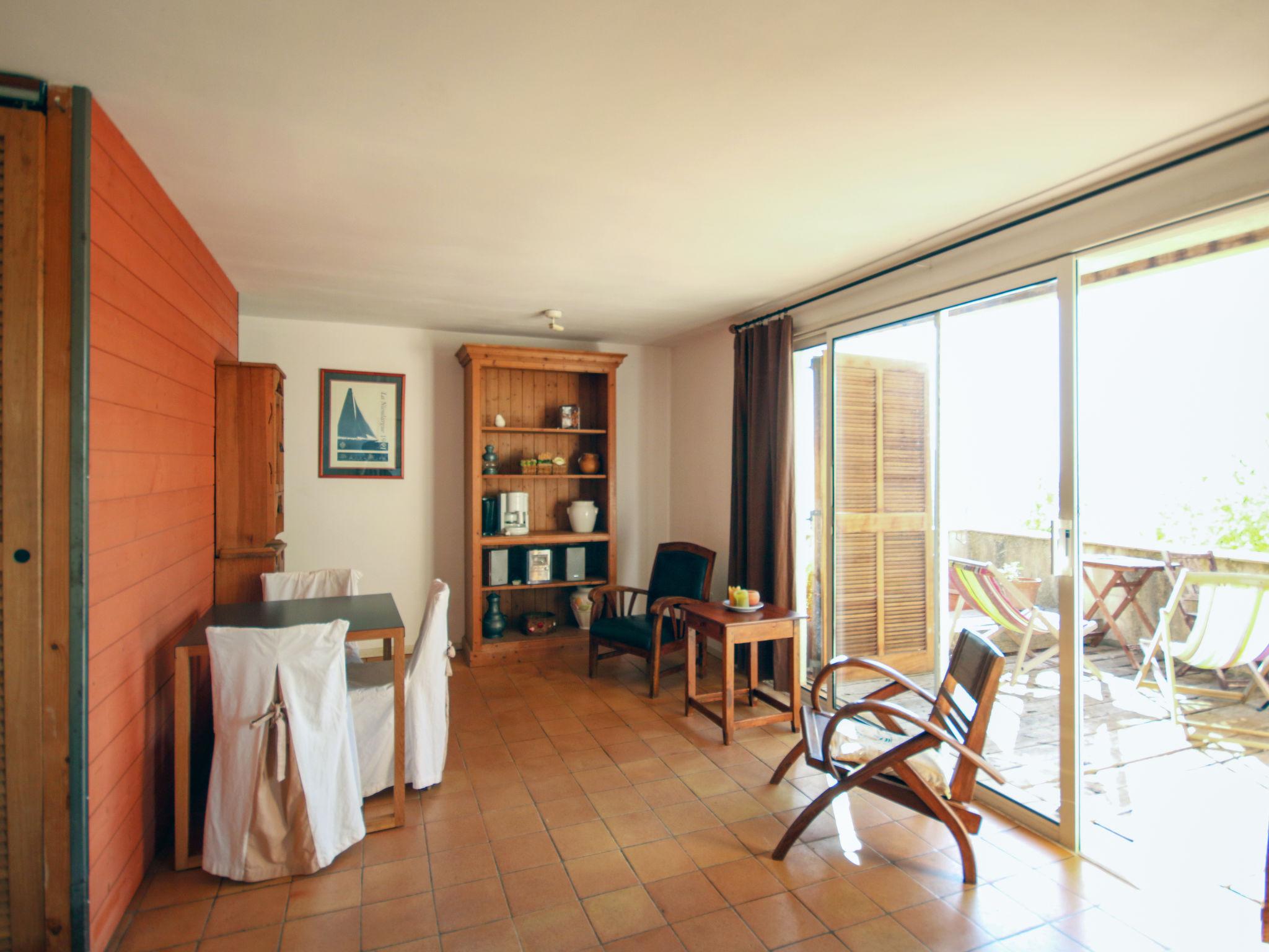 Photo 12 - 3 bedroom House in Hyères with private pool and sea view