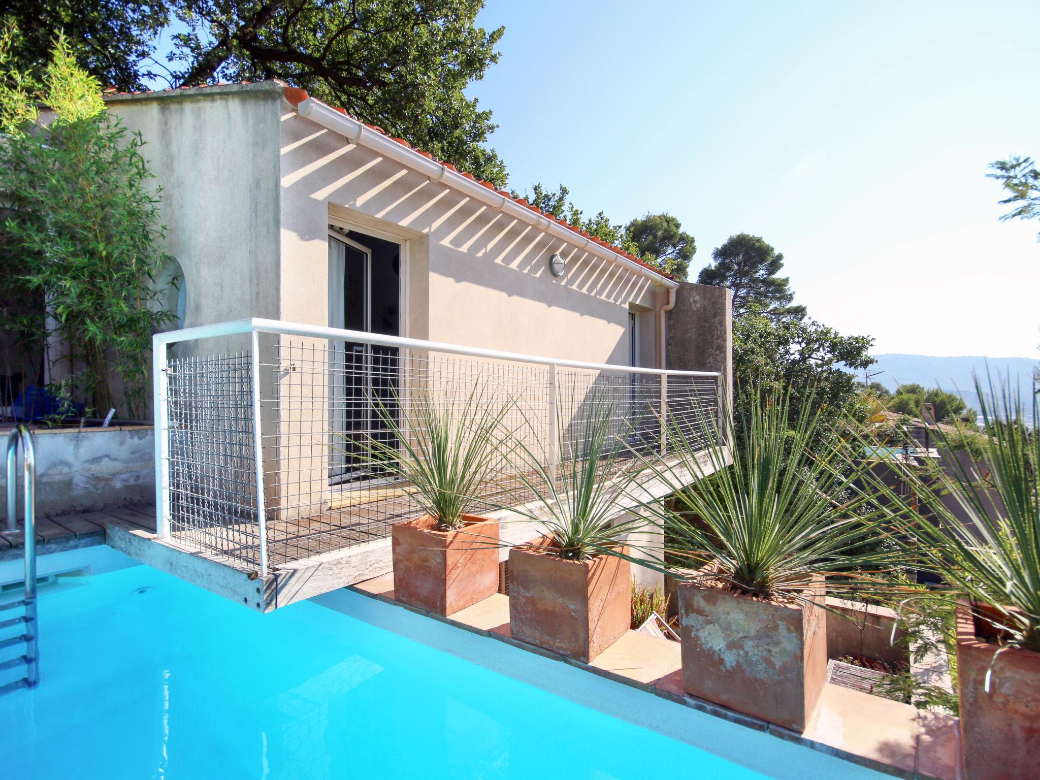 Photo 20 - Maison de 3 chambres à Hyères avec piscine privée et vues à la mer