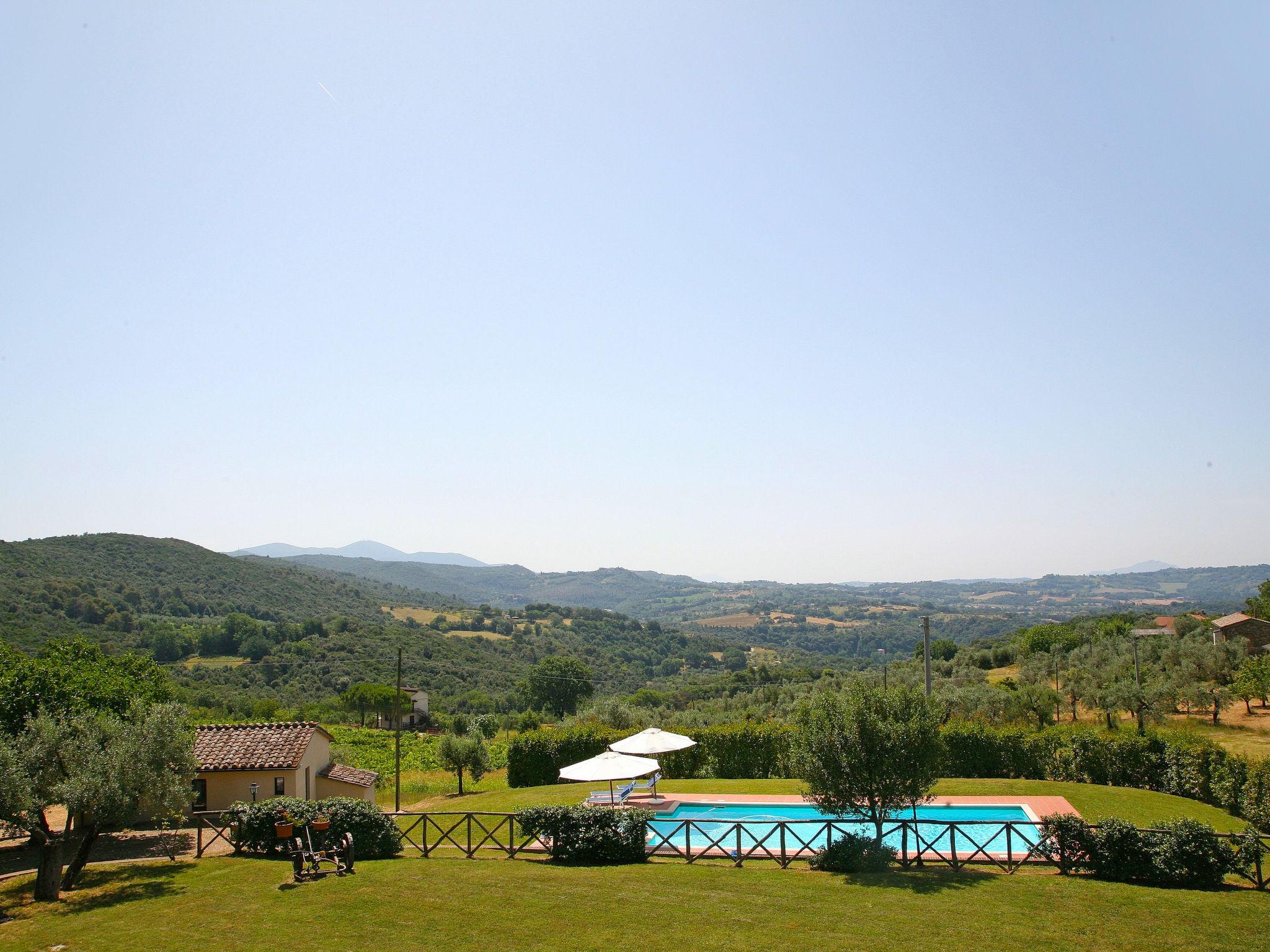 Foto 2 - Casa con 6 camere da letto a Narni con piscina privata e giardino