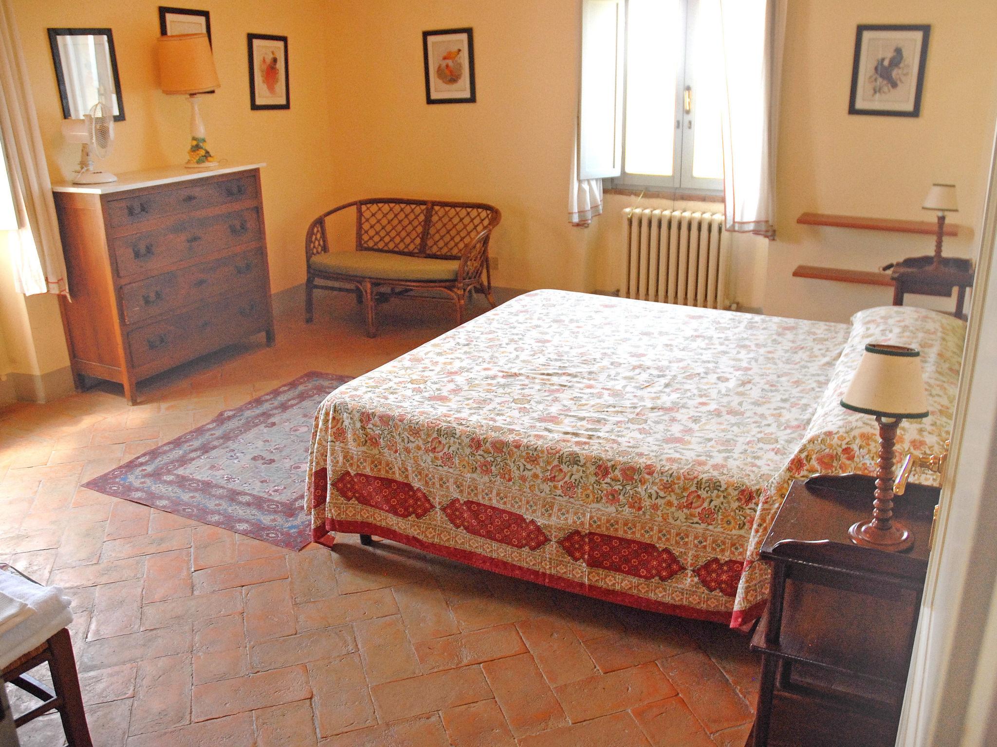 Photo 14 - 6 bedroom House in Narni with private pool and garden