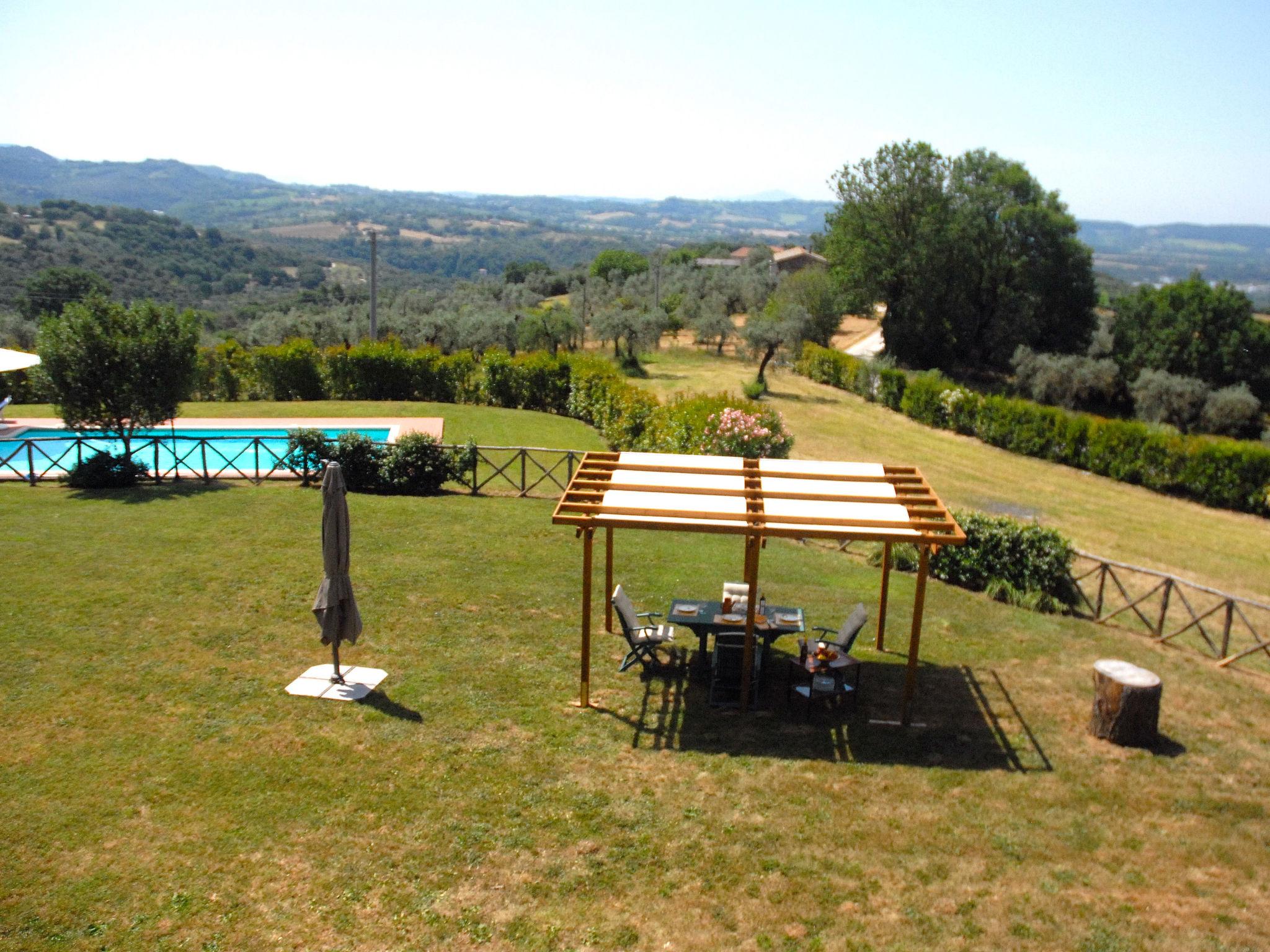 Photo 22 - 6 bedroom House in Narni with private pool and garden