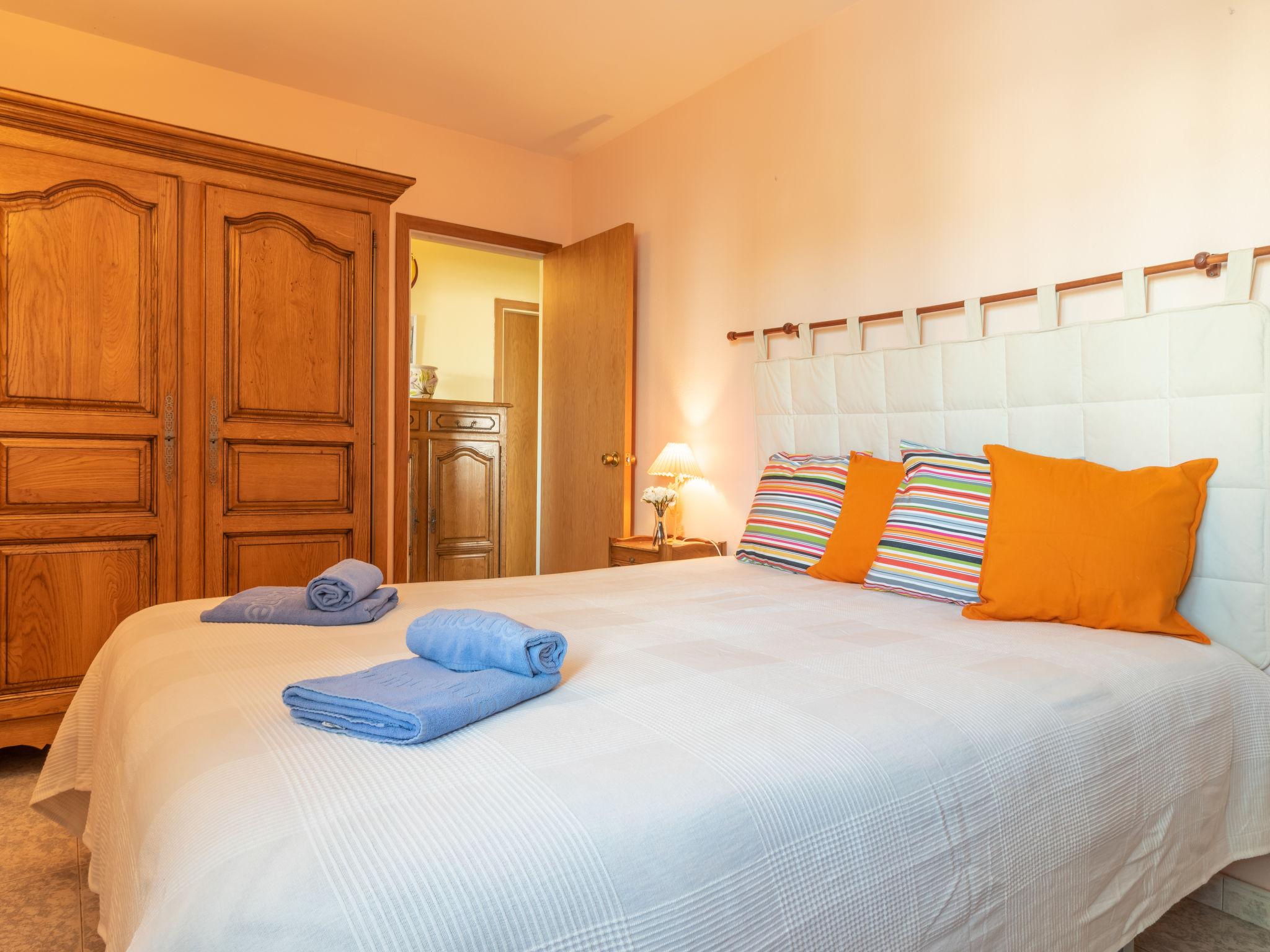 Photo 10 - Appartement de 2 chambres à Castelló d'Empúries avec terrasse et vues à la mer